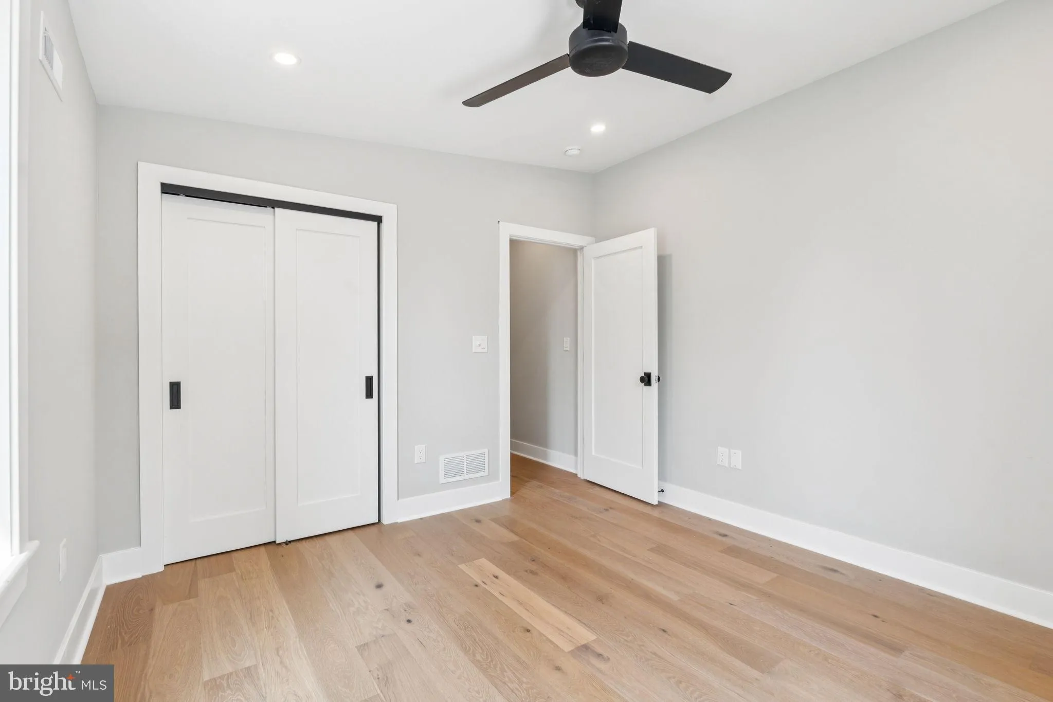 Philadelphia, Pennsylvania 19130, United States, 4 Bedrooms Bedrooms, ,3 BathroomsBathrooms,Residential,Coming Soon,114673