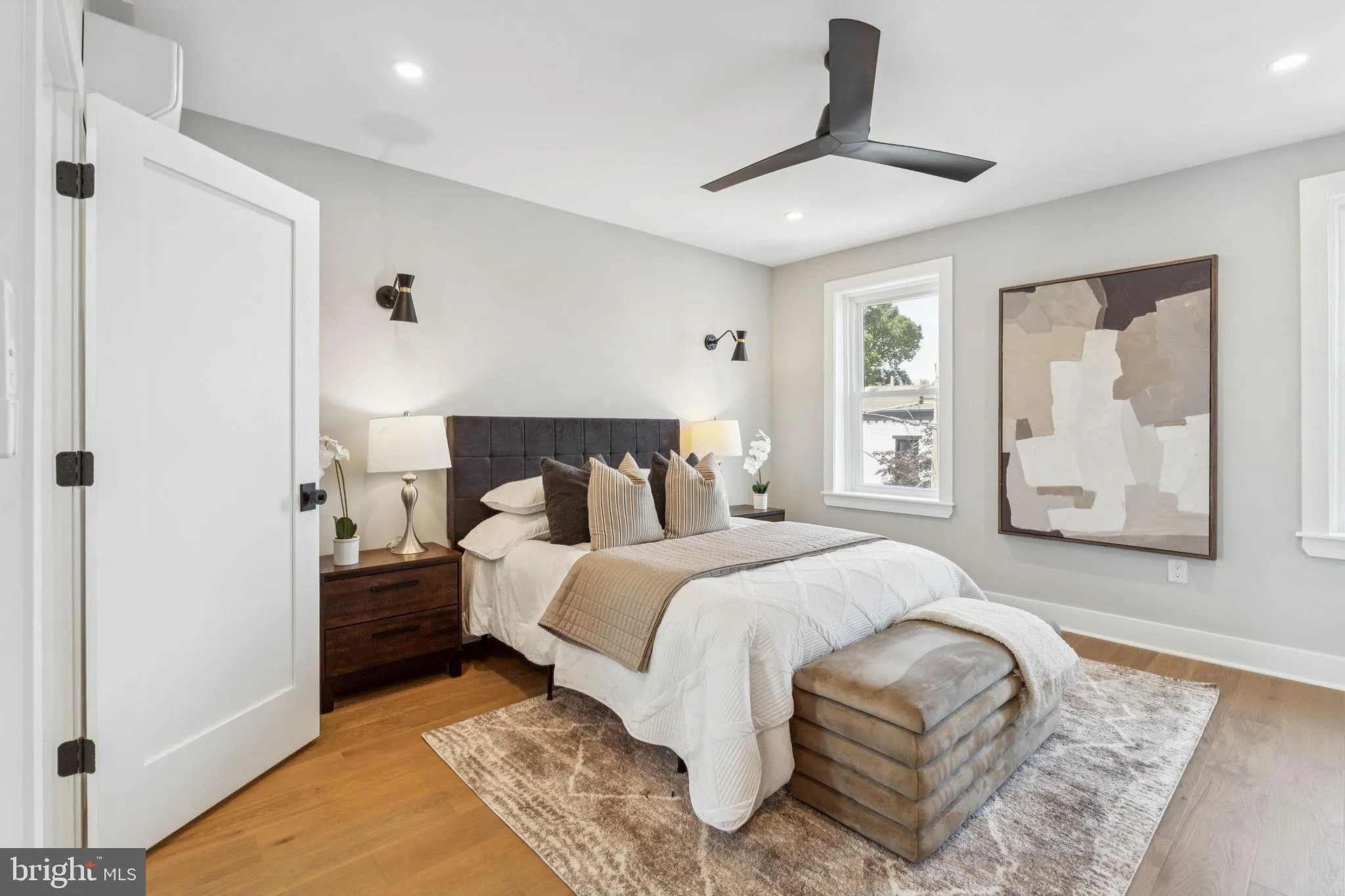 Philadelphia, Pennsylvania 19130, United States, 4 Bedrooms Bedrooms, ,3 BathroomsBathrooms,Residential,Coming Soon,114673