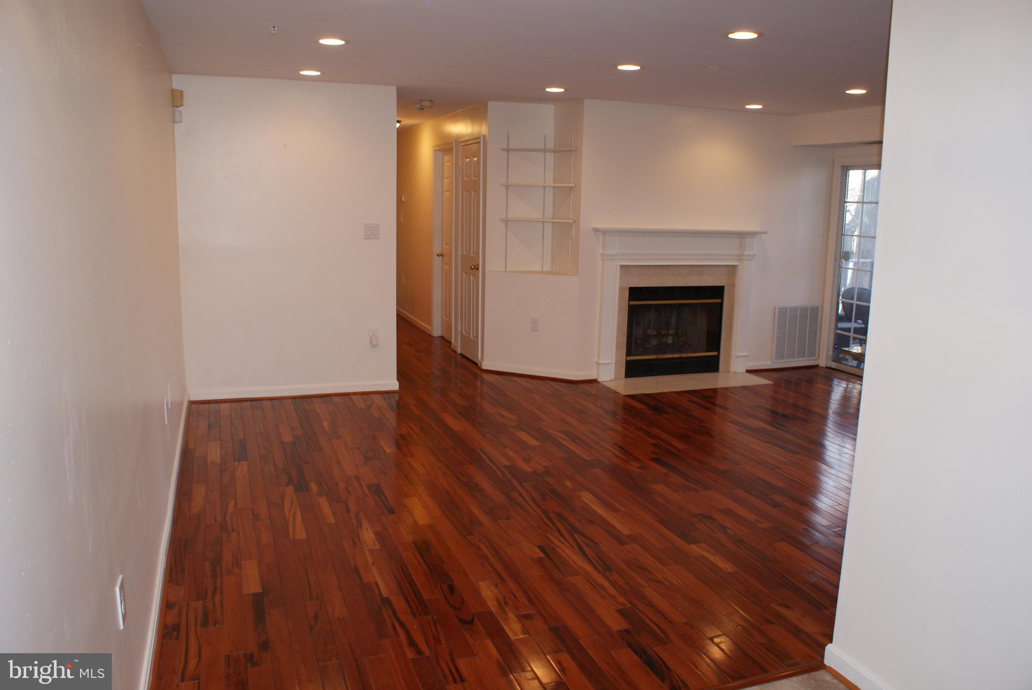 LARGO - Residential Lease