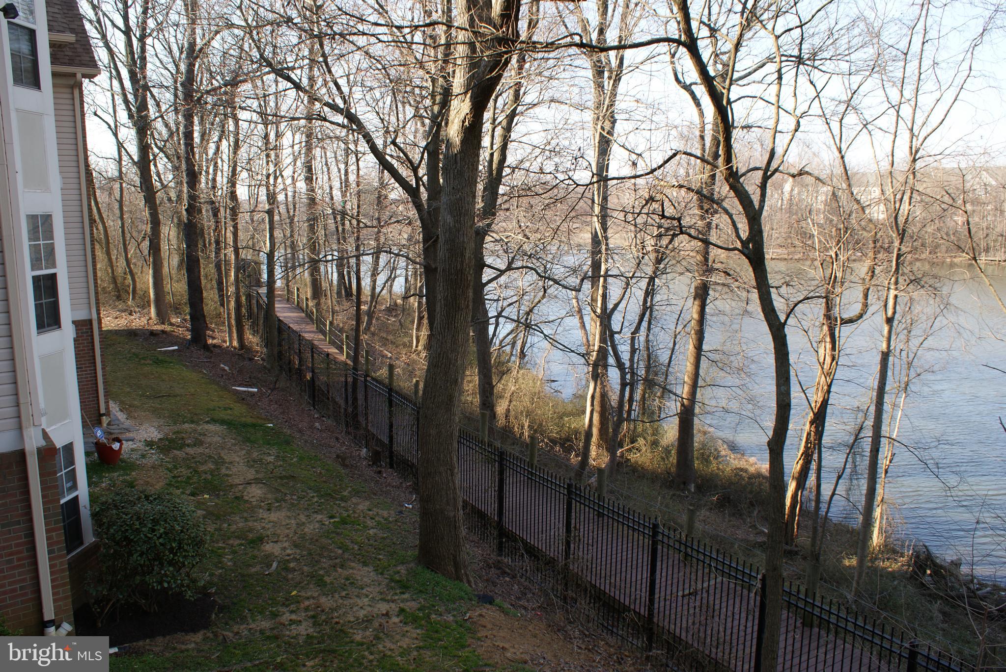 LARGO - Residential Lease