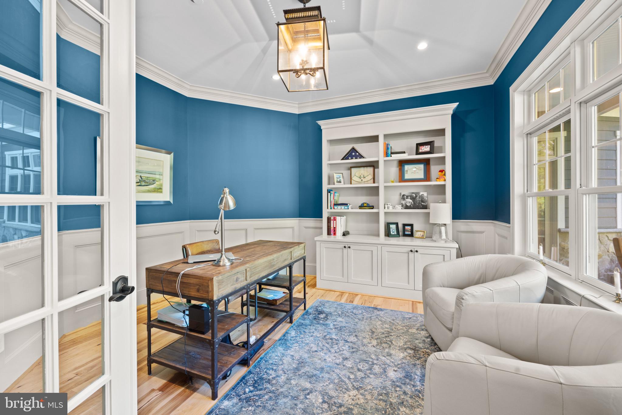 WALLACE MANOR - Residential