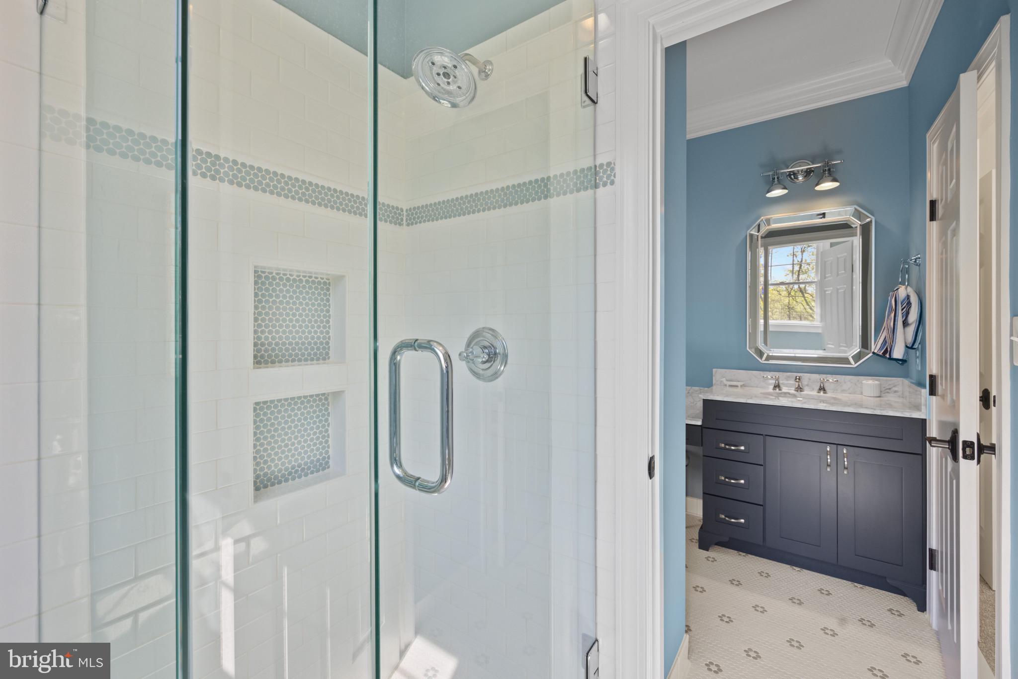 WALLACE MANOR - Residential