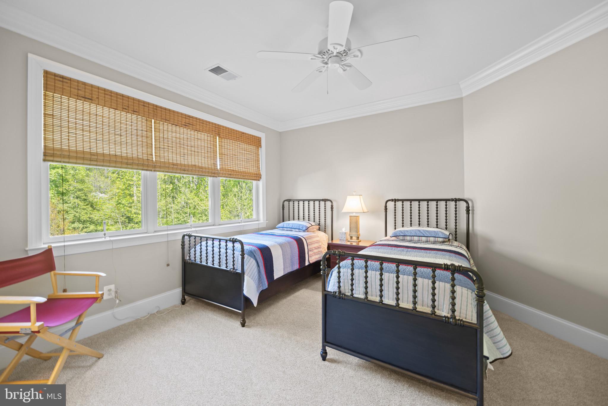 WALLACE MANOR - Residential