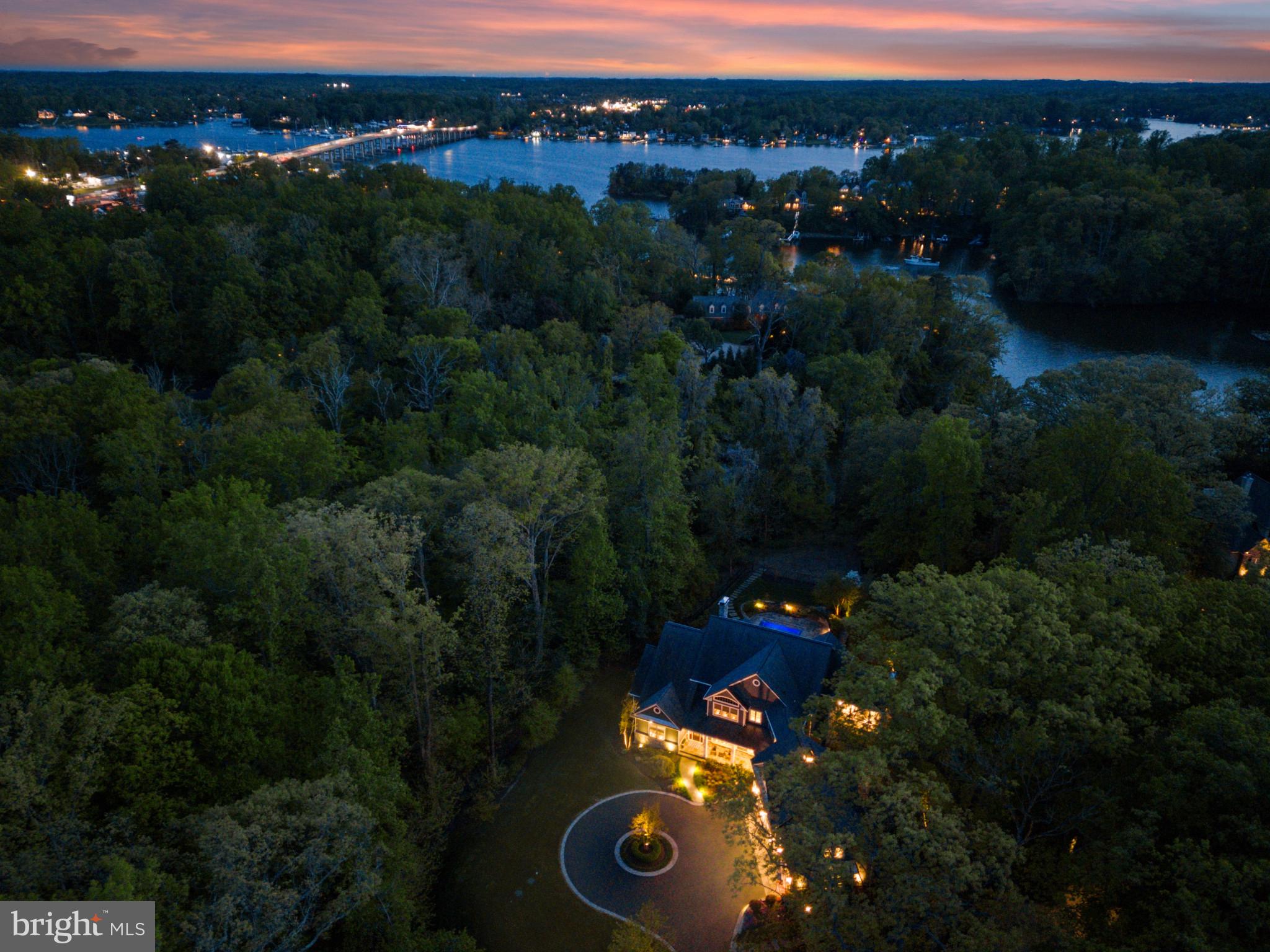 WALLACE MANOR - Residential