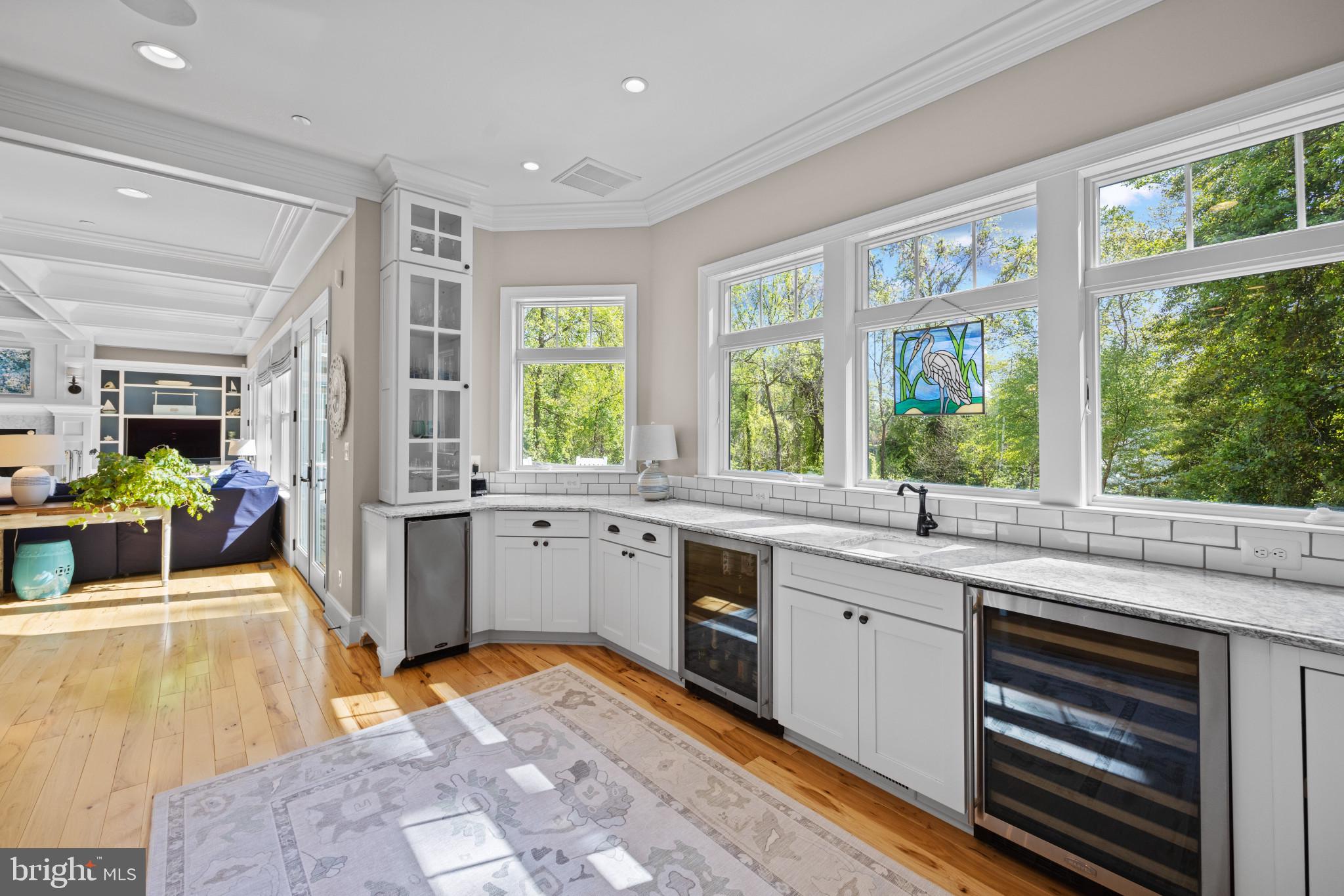 WALLACE MANOR - Residential