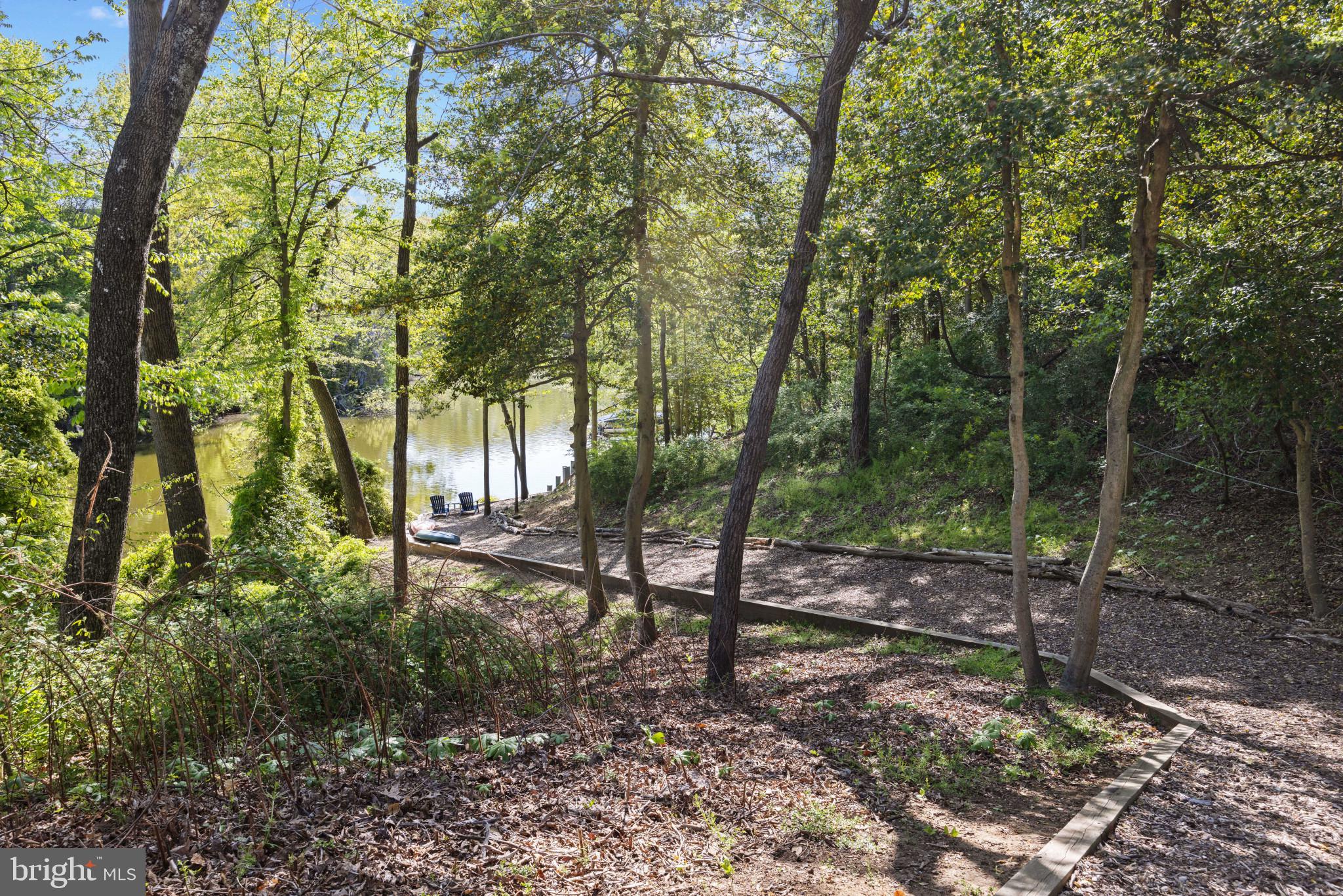 WALLACE MANOR - Residential