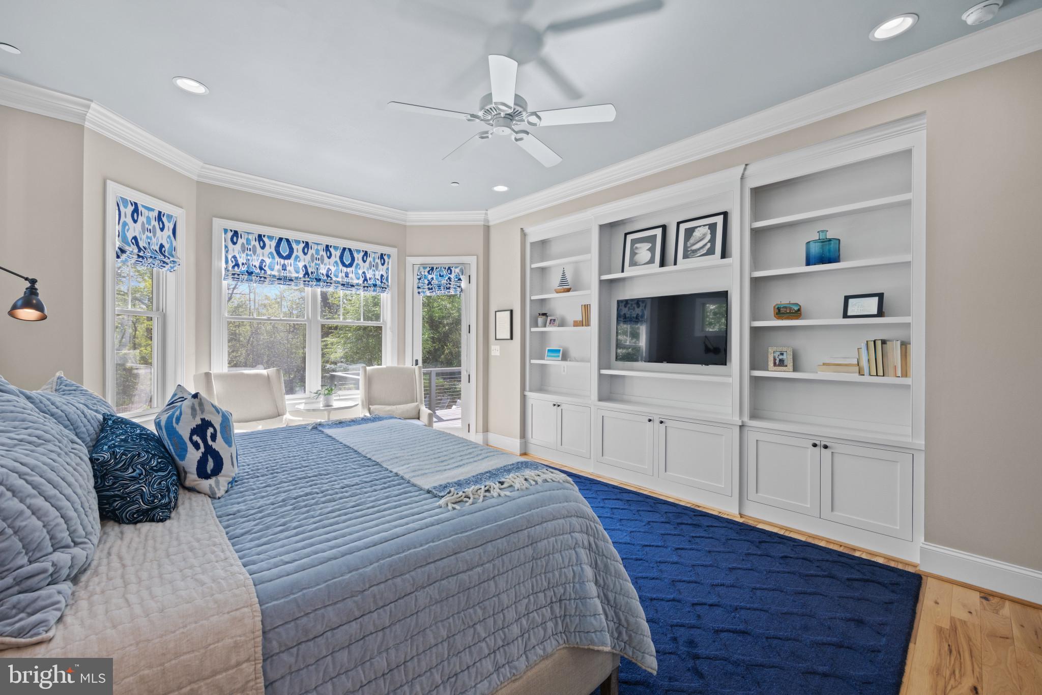 WALLACE MANOR - Residential