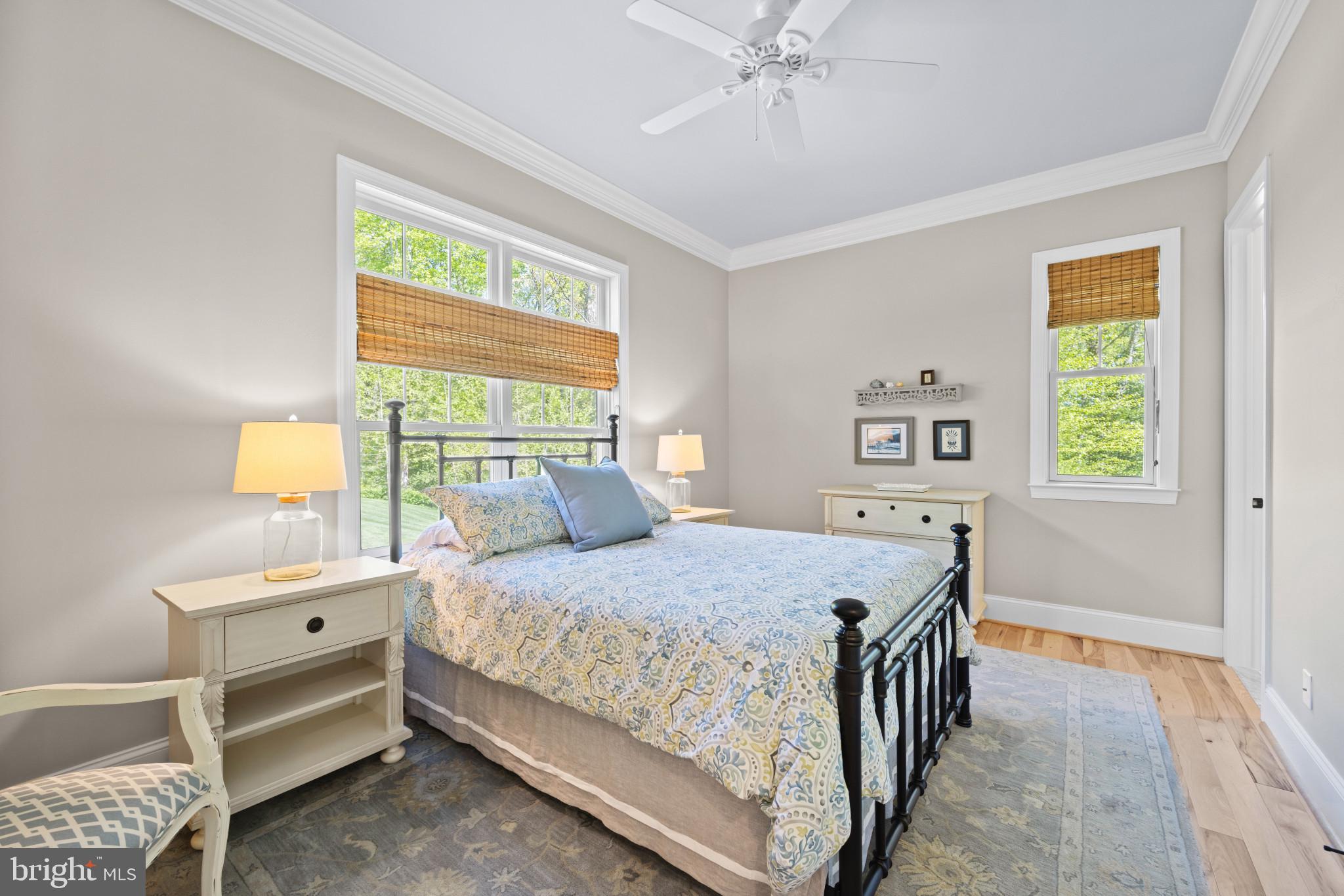 WALLACE MANOR - Residential