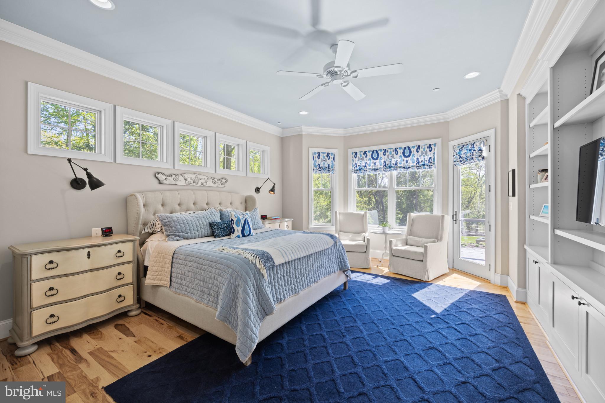 WALLACE MANOR - Residential