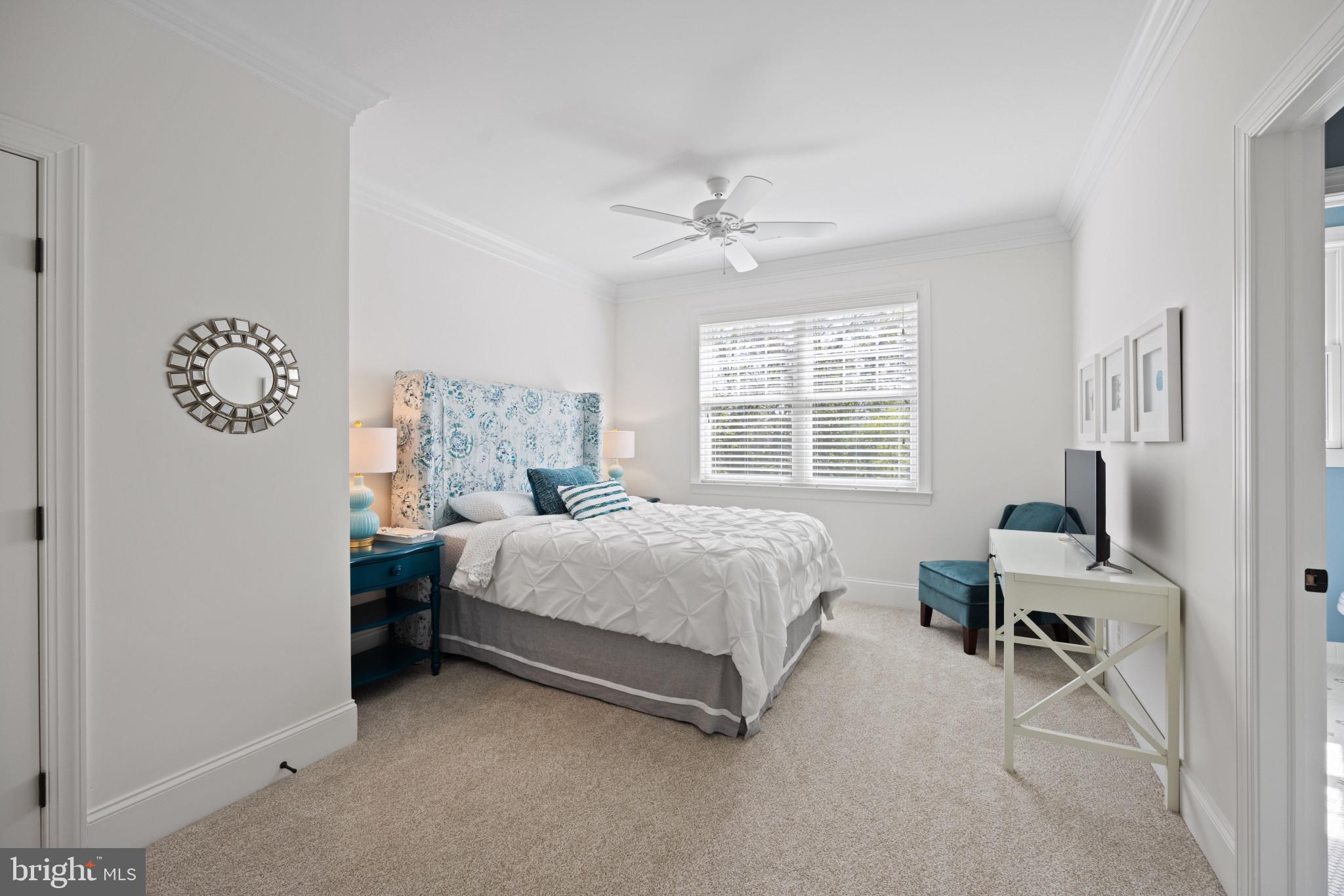 WALLACE MANOR - Residential