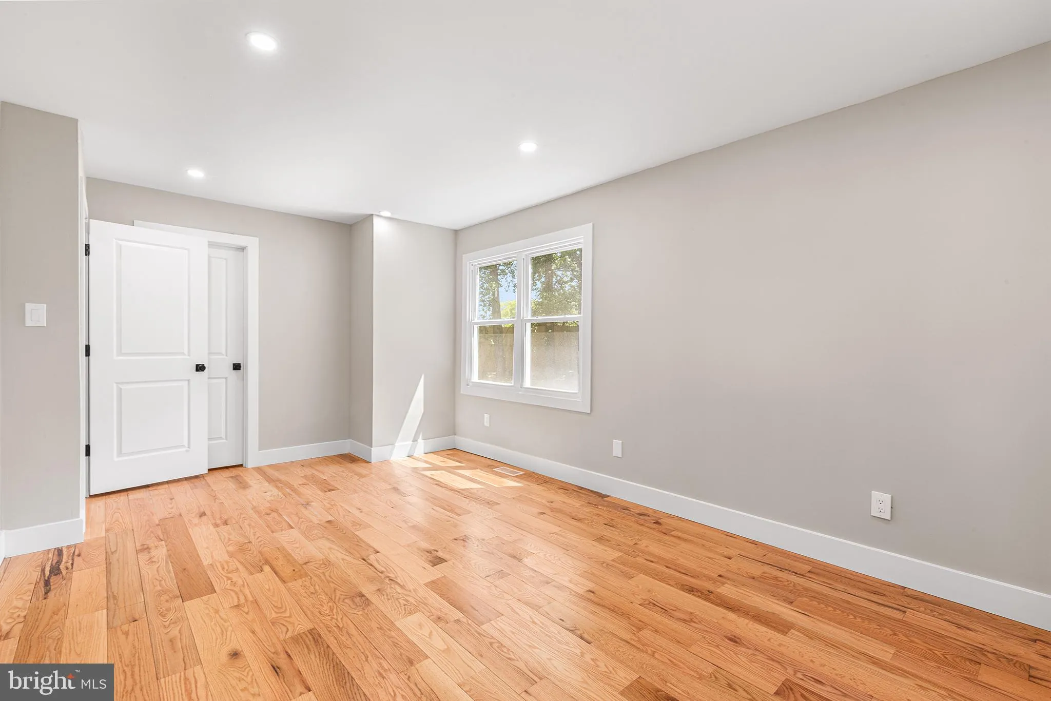 Wayne, Pennsylvania 19087, United States, 5 Bedrooms Bedrooms, ,4 BathroomsBathrooms,Residential,Pending,129355