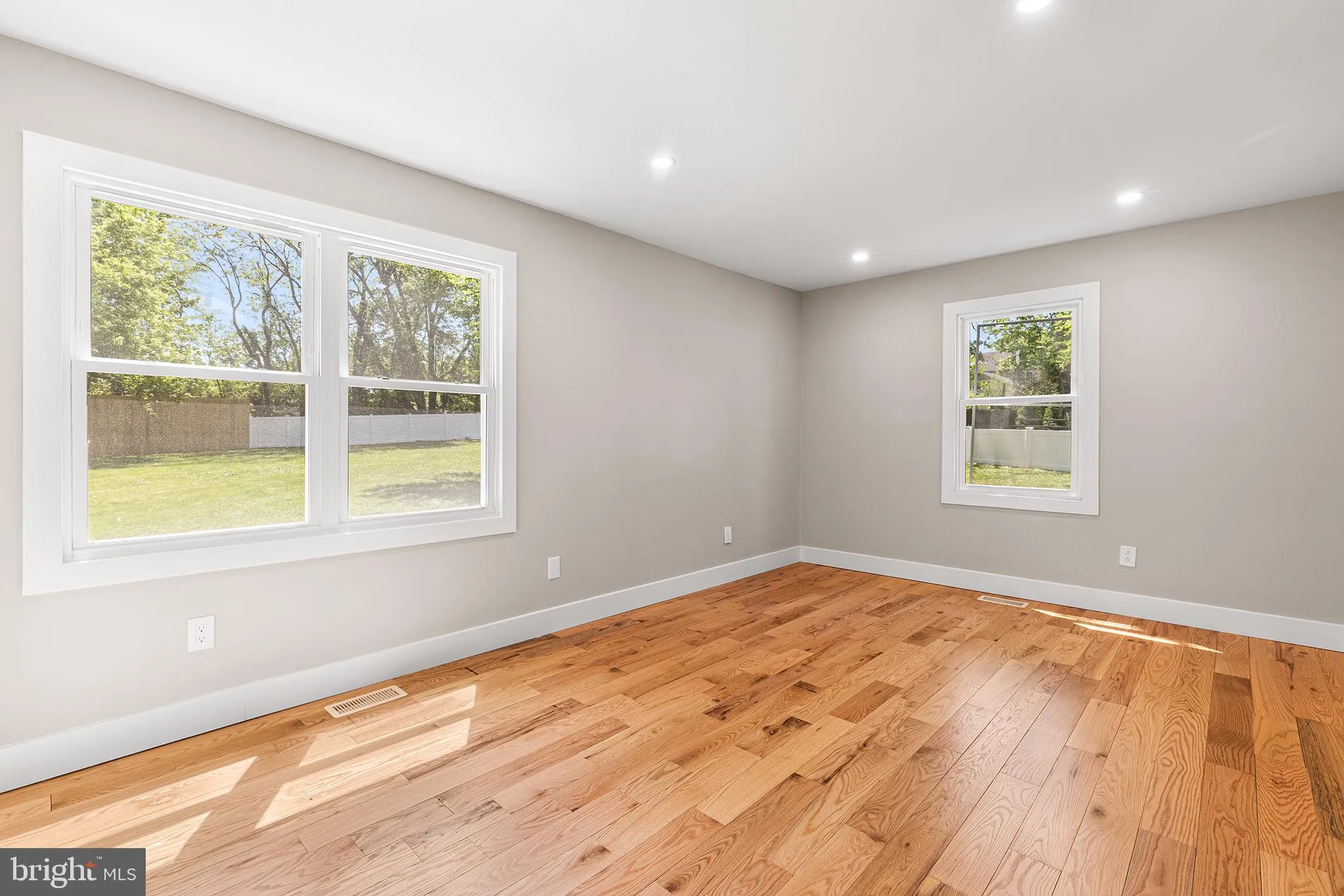 Wayne, Pennsylvania 19087, United States, 5 Bedrooms Bedrooms, ,4 BathroomsBathrooms,Residential,Pending,129355