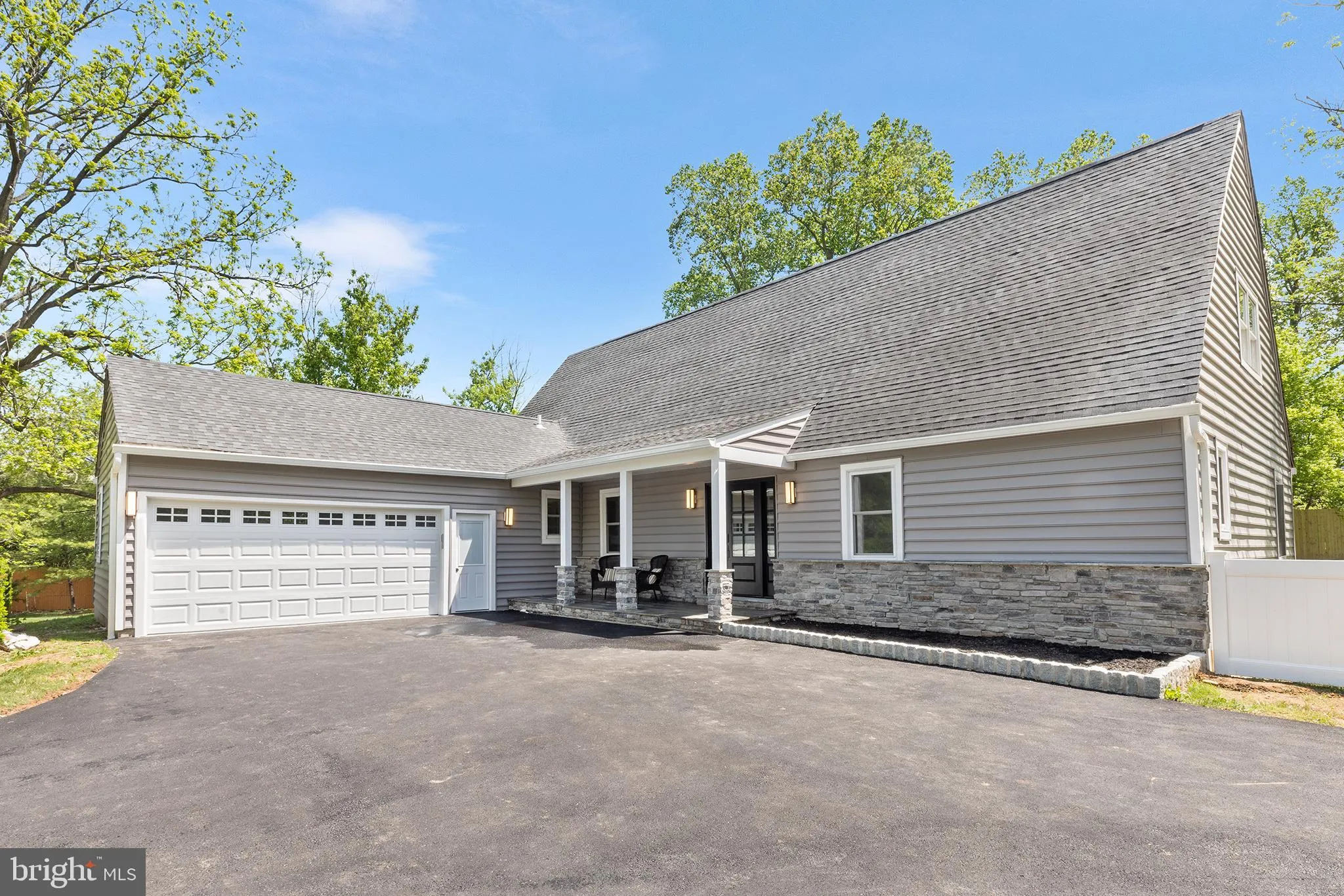 Wayne, Pennsylvania 19087, United States, 5 Bedrooms Bedrooms, ,4 BathroomsBathrooms,Residential,Pending,129355