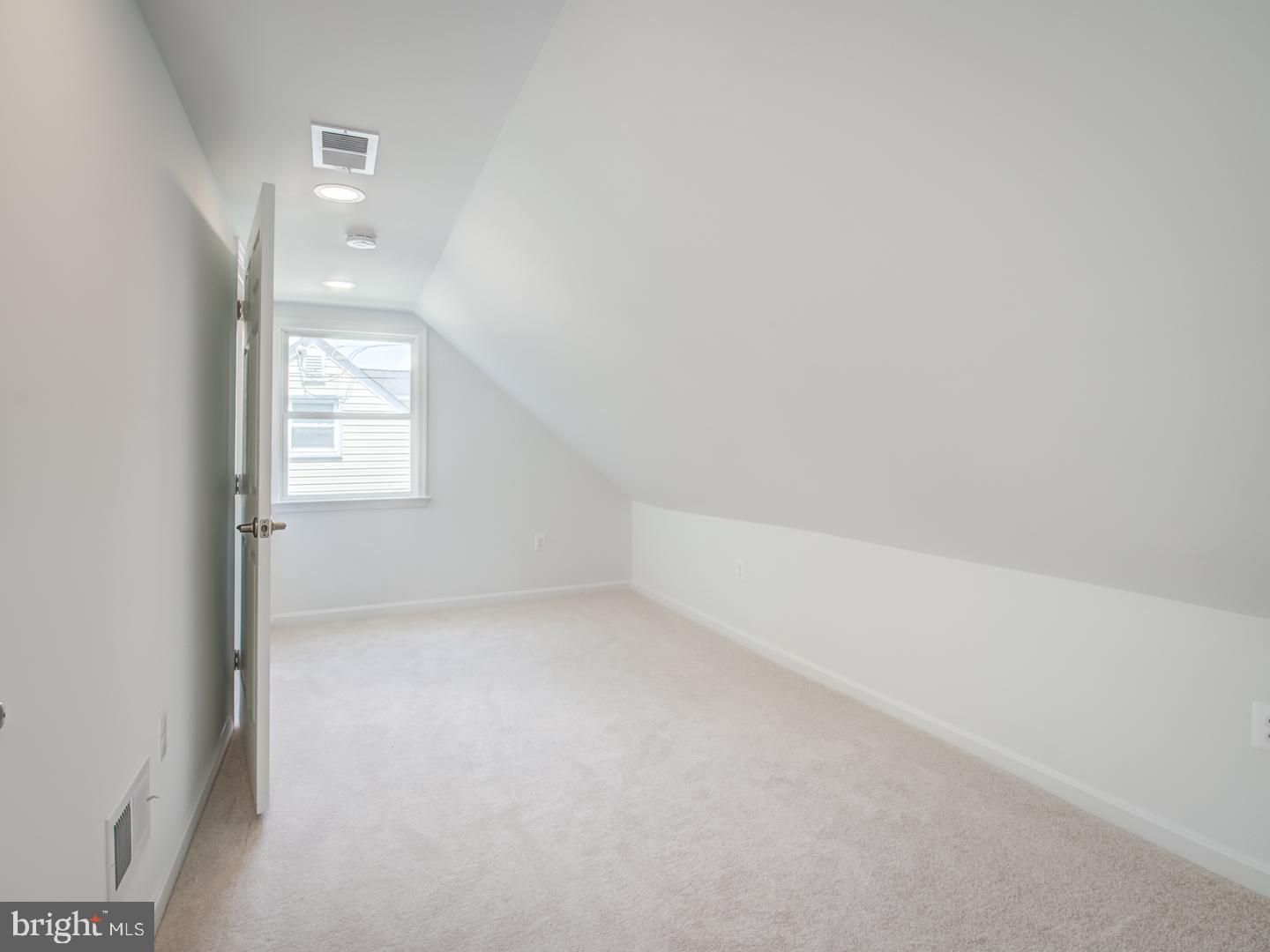 MANASSAS PARK - Residential