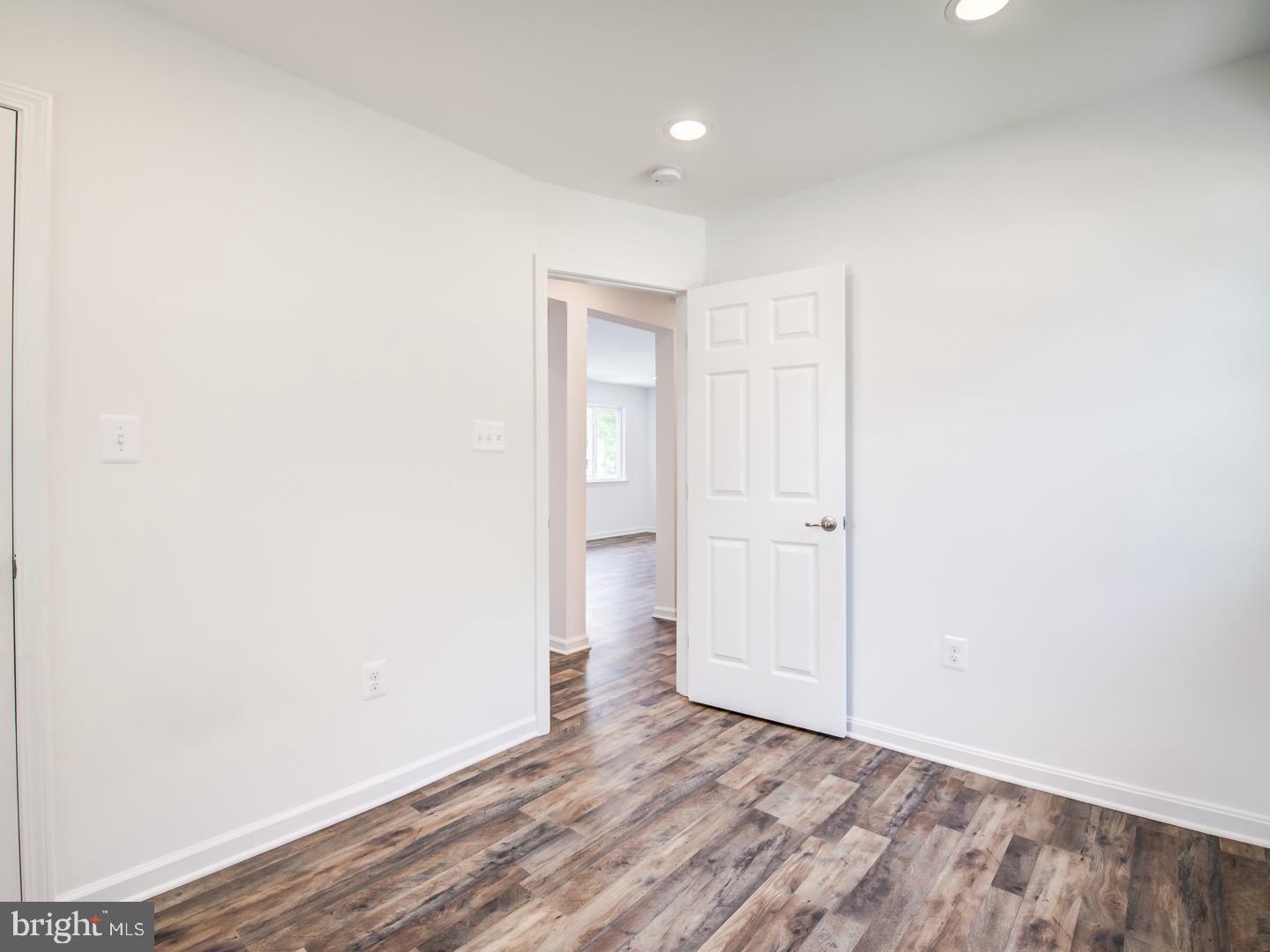 MANASSAS PARK - Residential