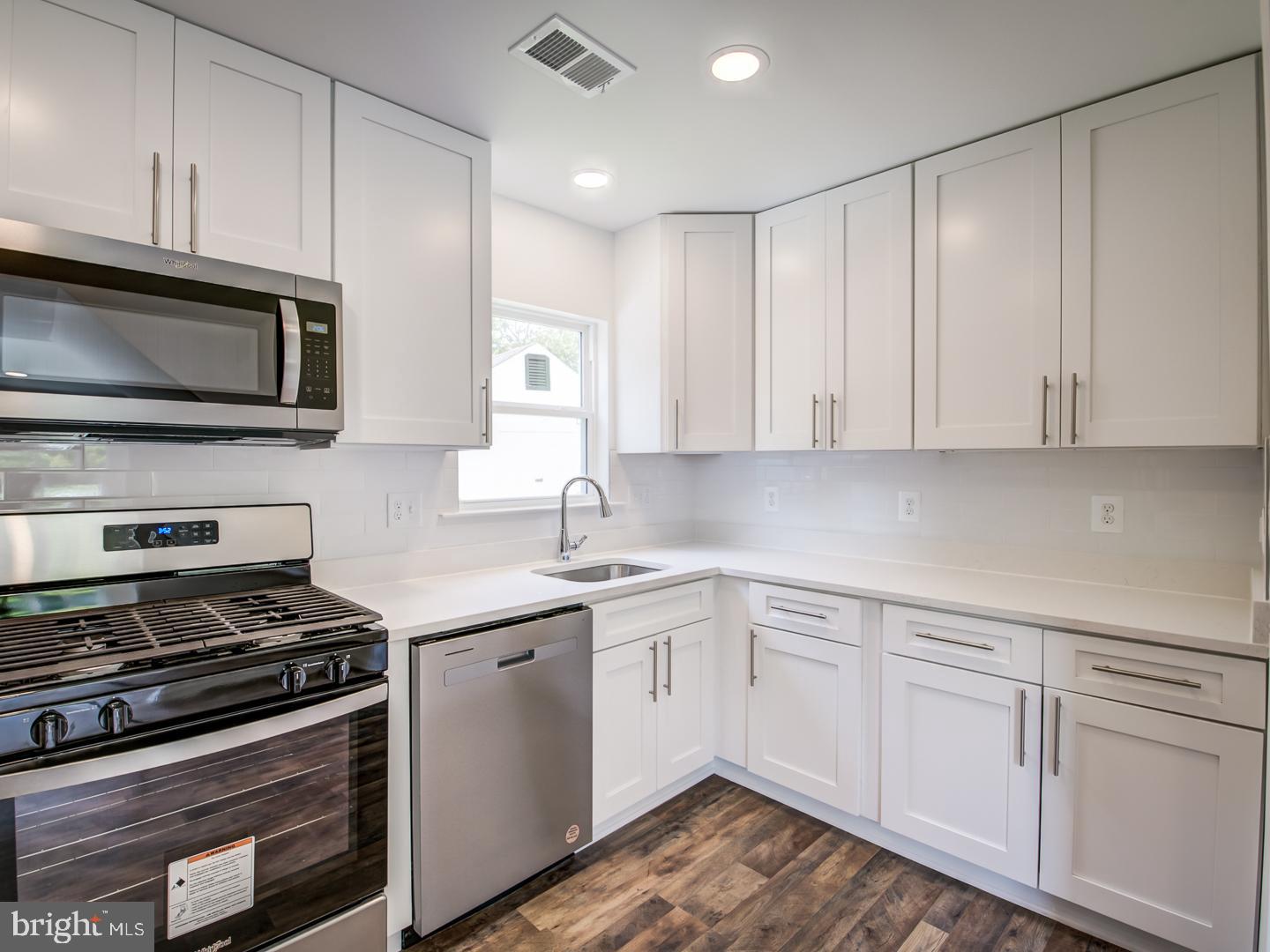 MANASSAS PARK - Residential