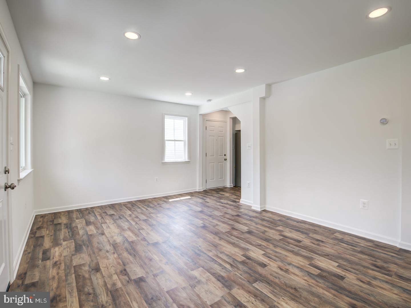 MANASSAS PARK - Residential