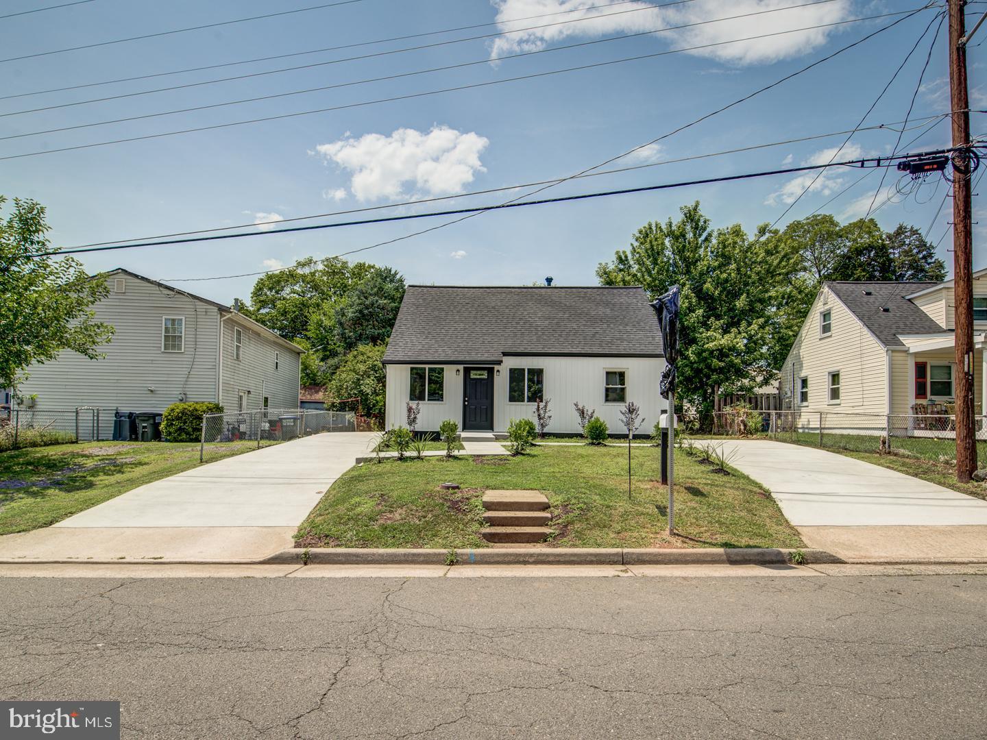 MANASSAS PARK - Residential