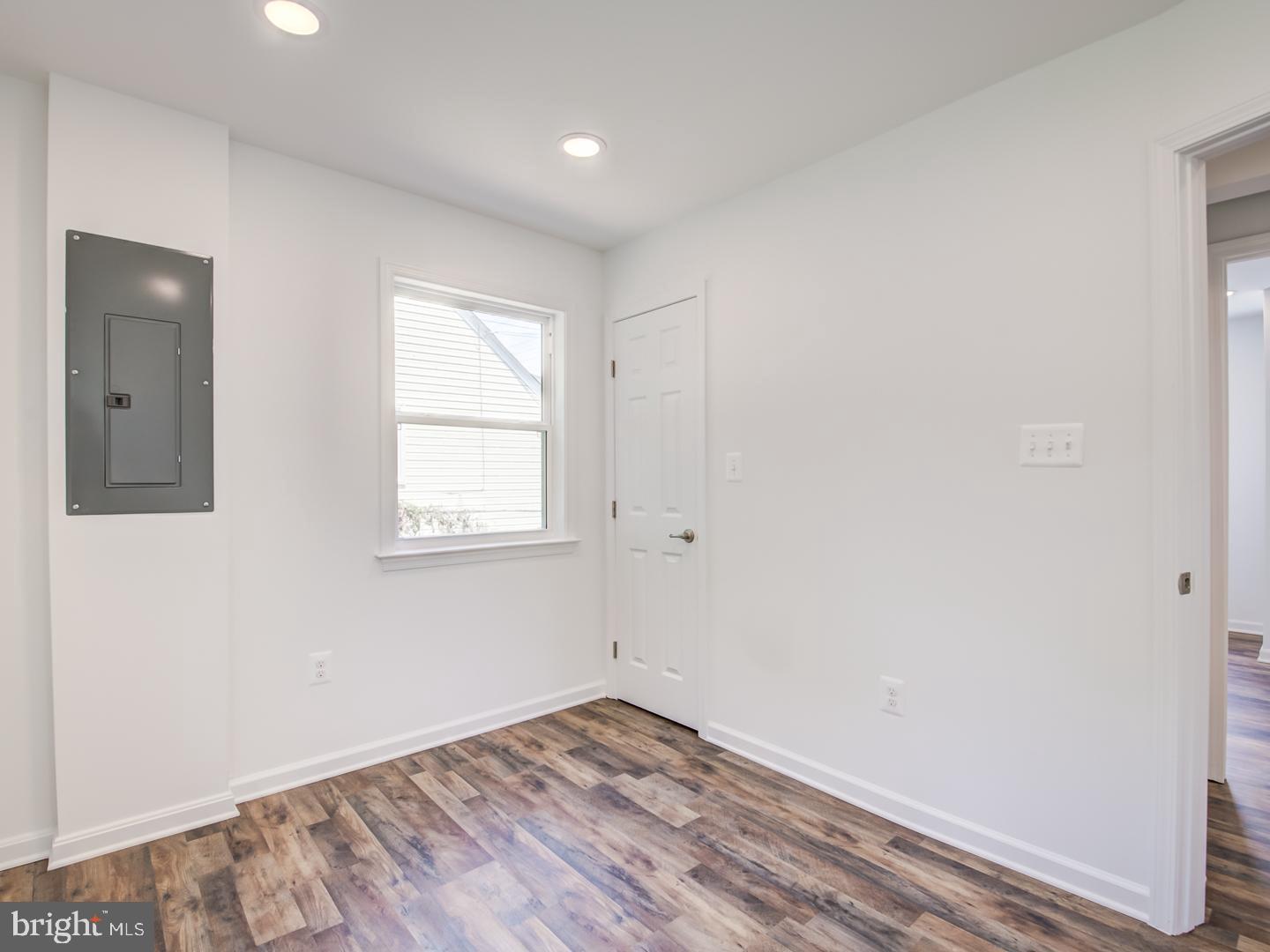 MANASSAS PARK - Residential