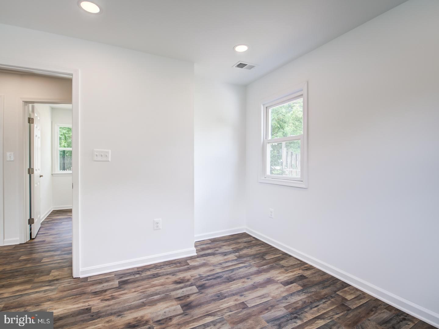 MANASSAS PARK - Residential