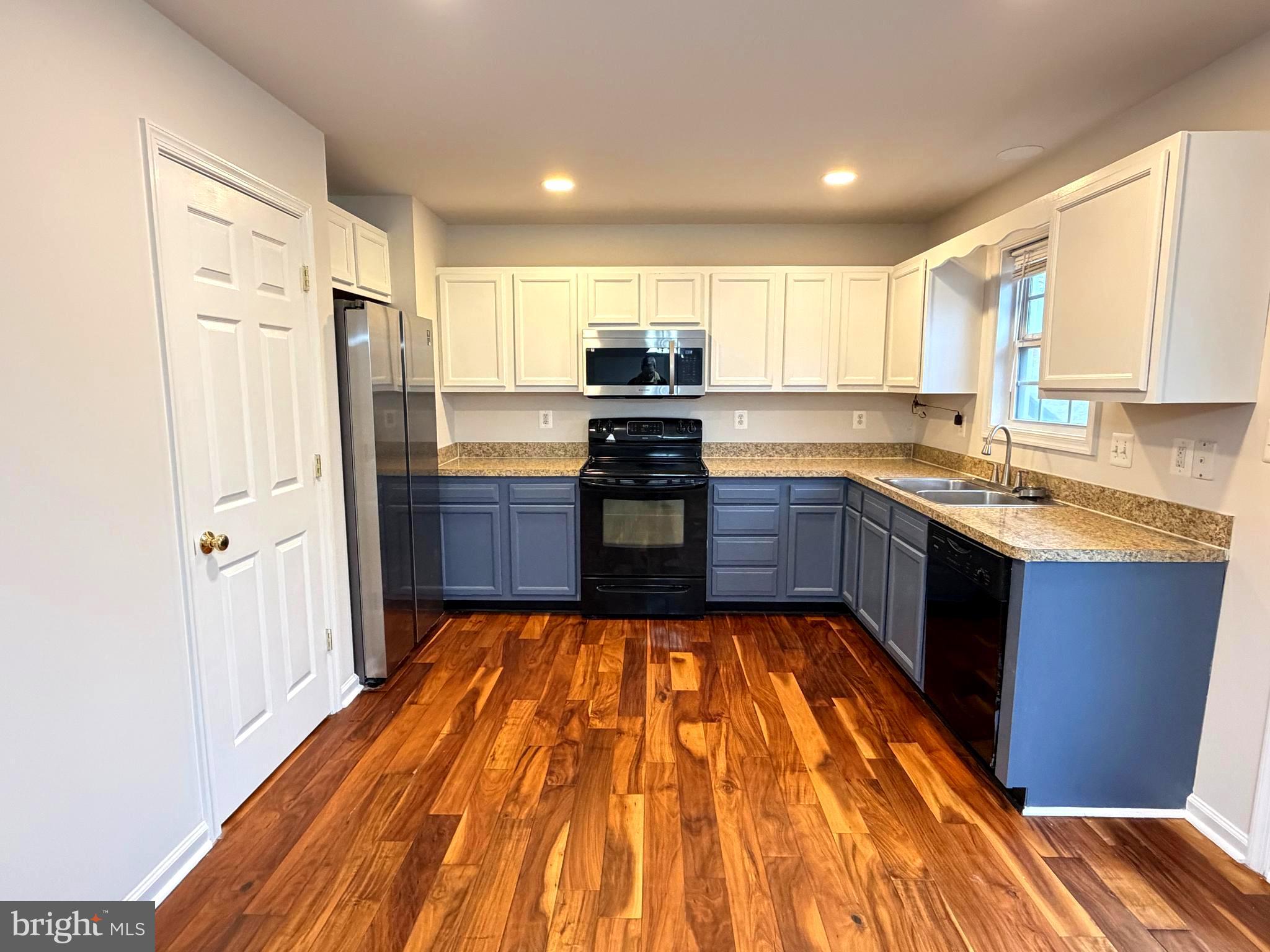 TOWNES AT EASTSIDE VILLG - Residential Lease