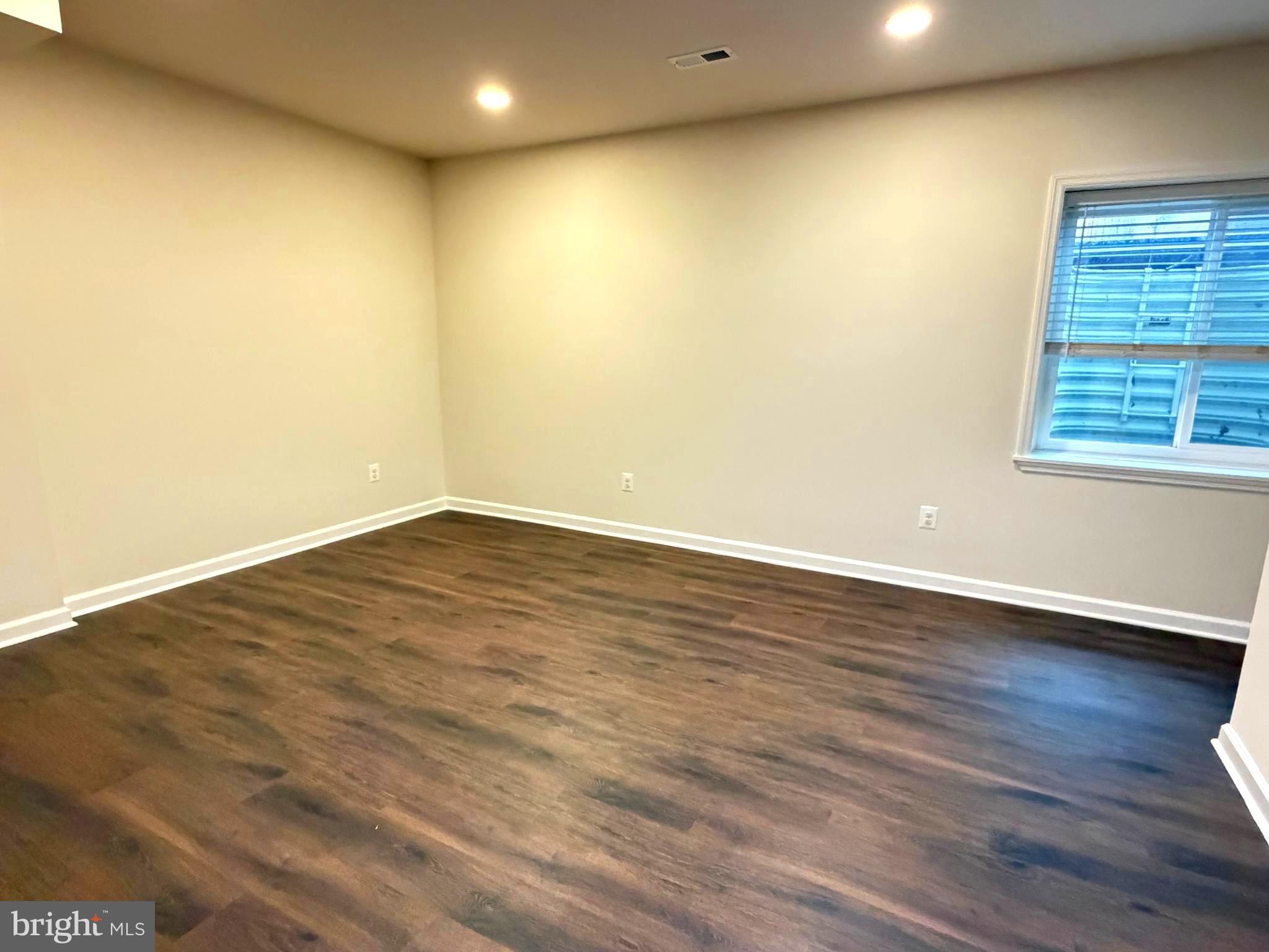 TOWNES AT EASTSIDE VILLG - Residential Lease