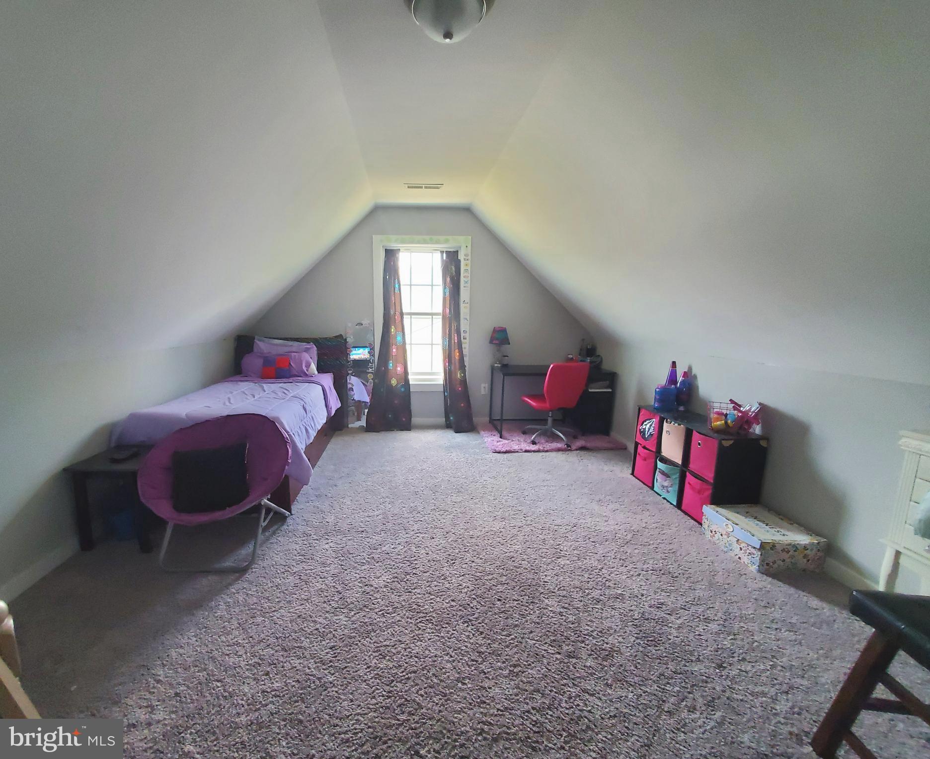 PEBBLE RIDGE - Residential