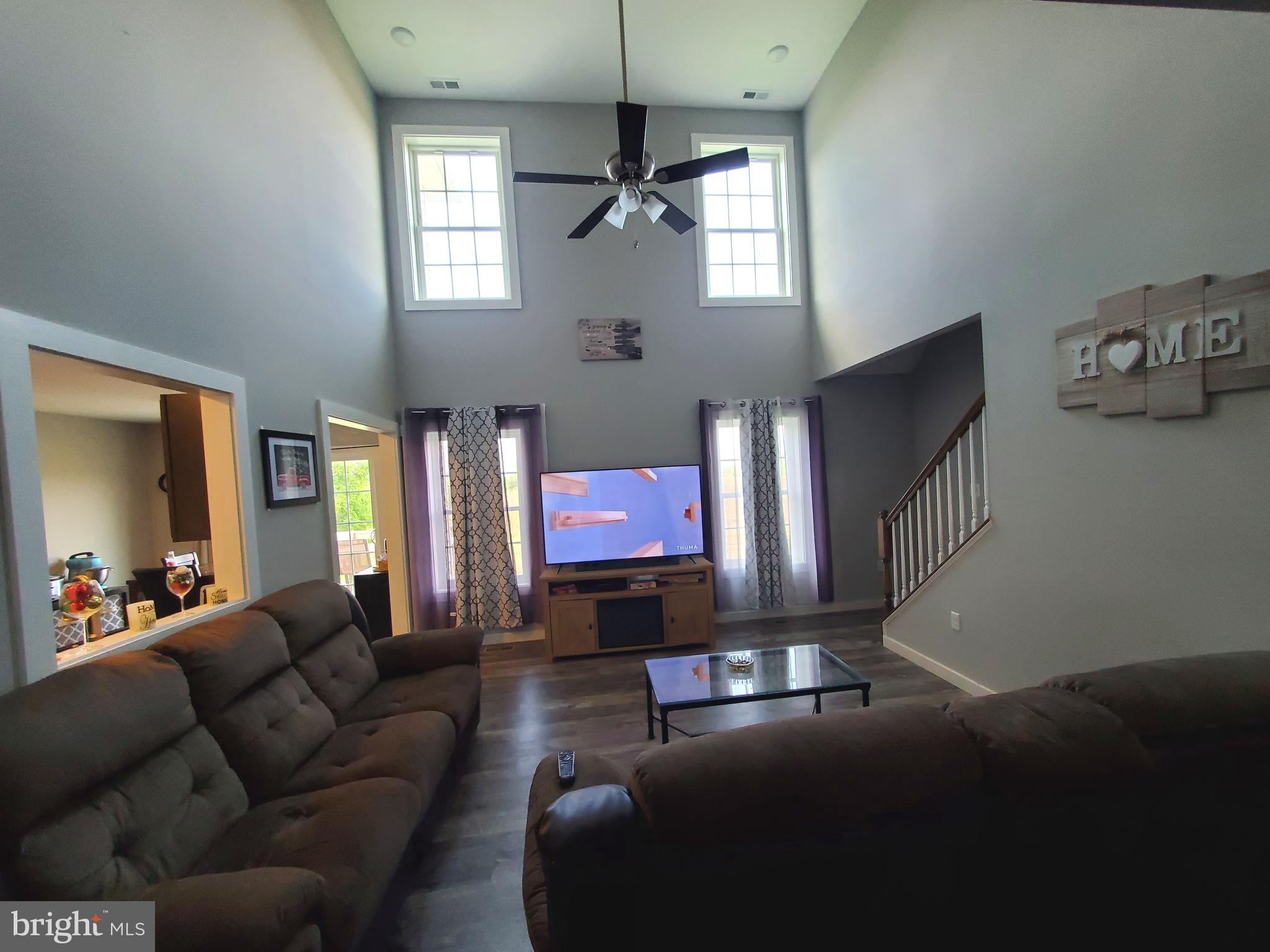 PEBBLE RIDGE - Residential