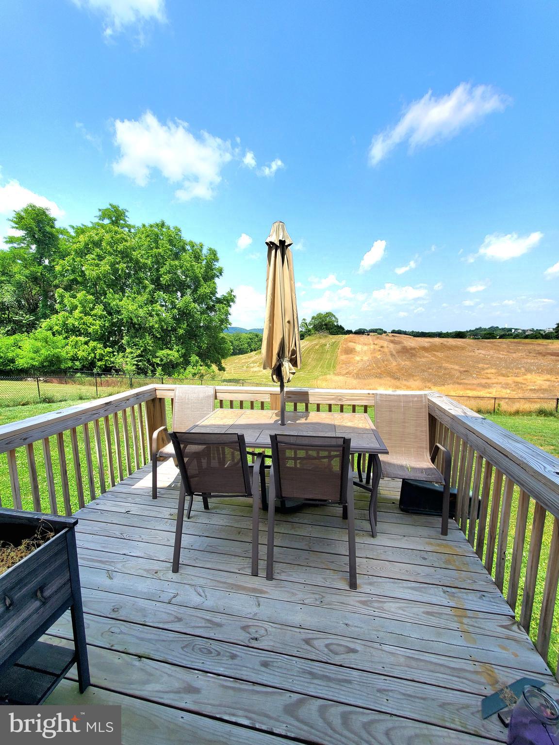 PEBBLE RIDGE - Residential