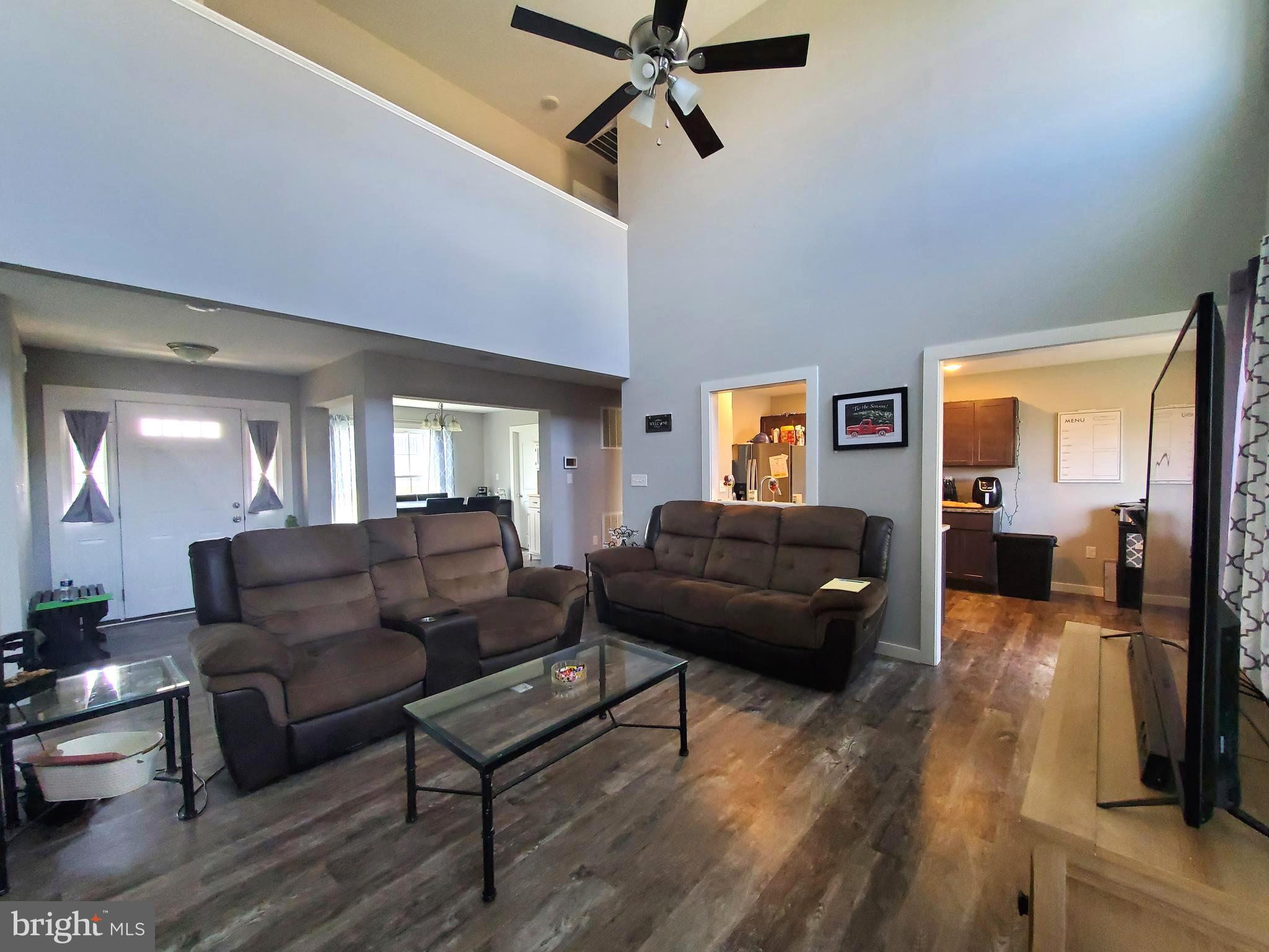 PEBBLE RIDGE - Residential