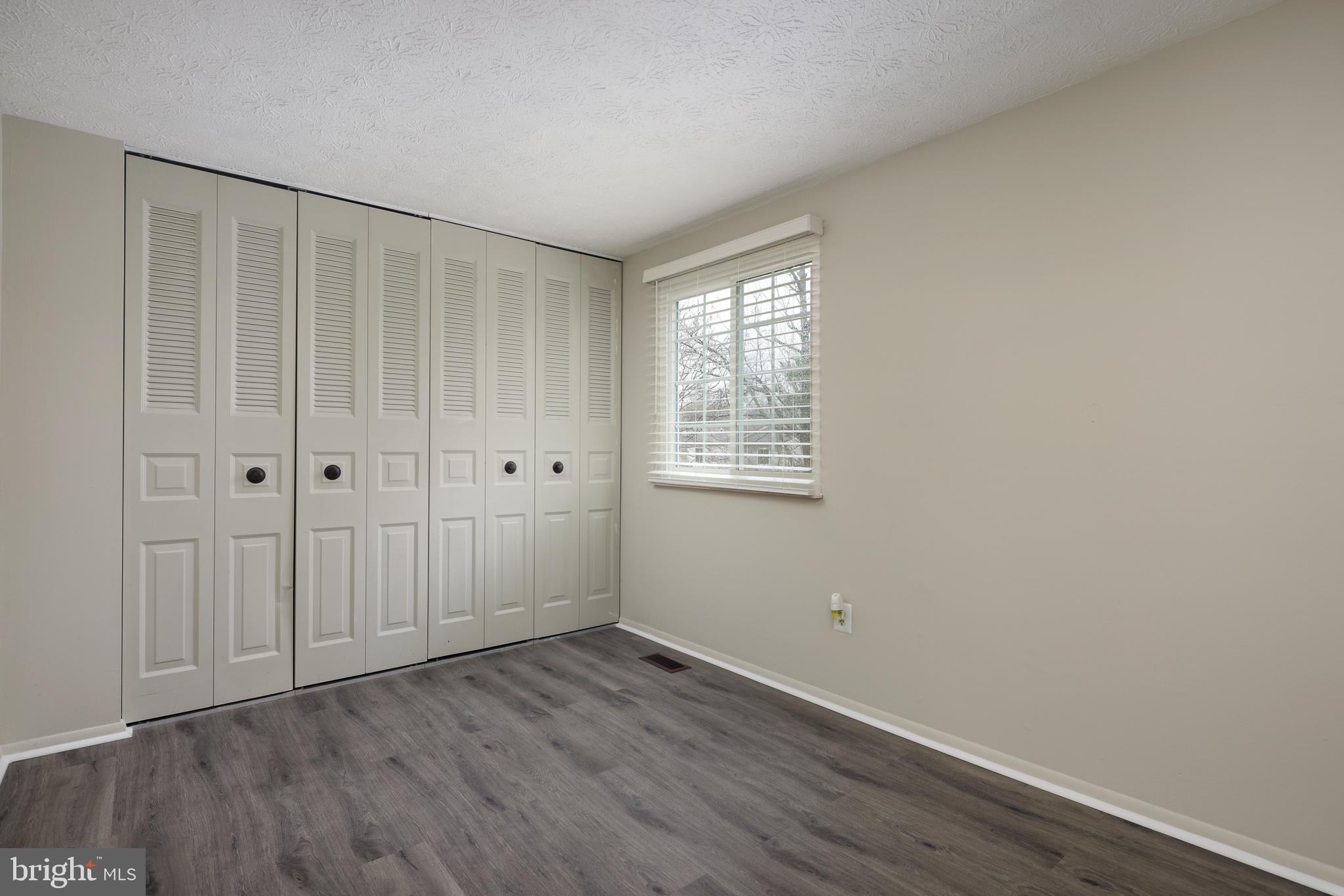 NEWINGTON COMMONS - Residential Lease