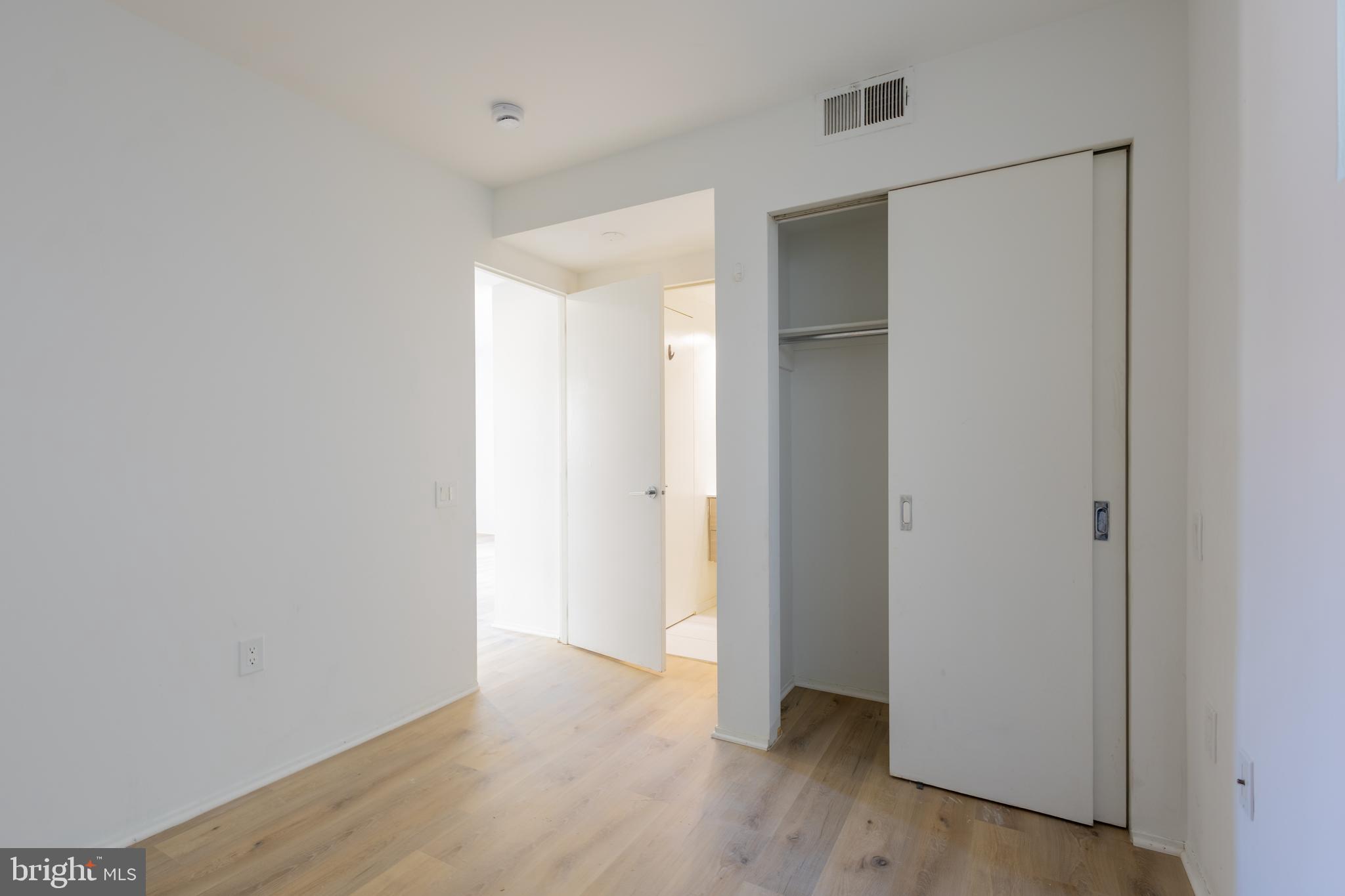 2422 17TH STREET NW 201