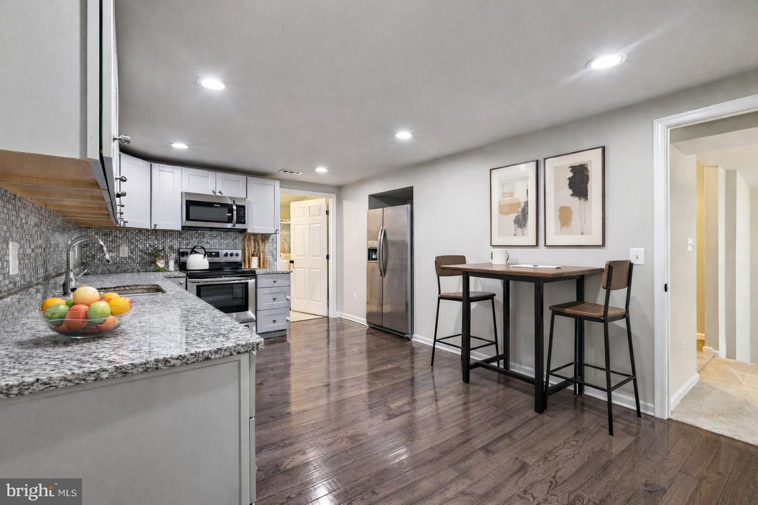 LAKE ARROWHEAD - Residential