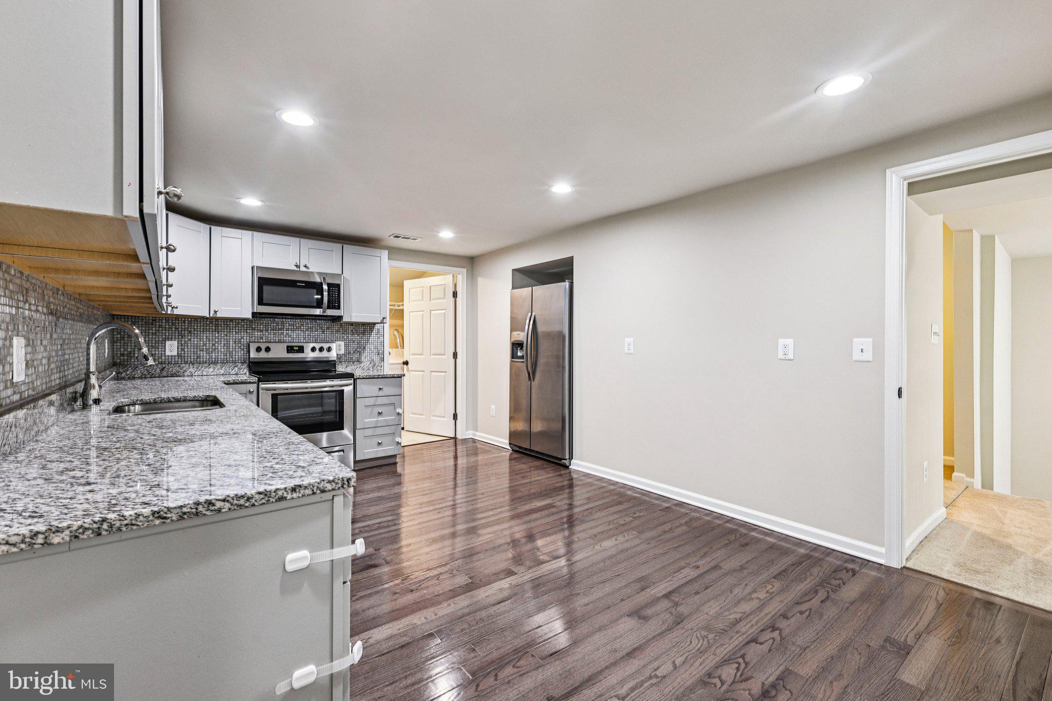 LAKE ARROWHEAD - Residential