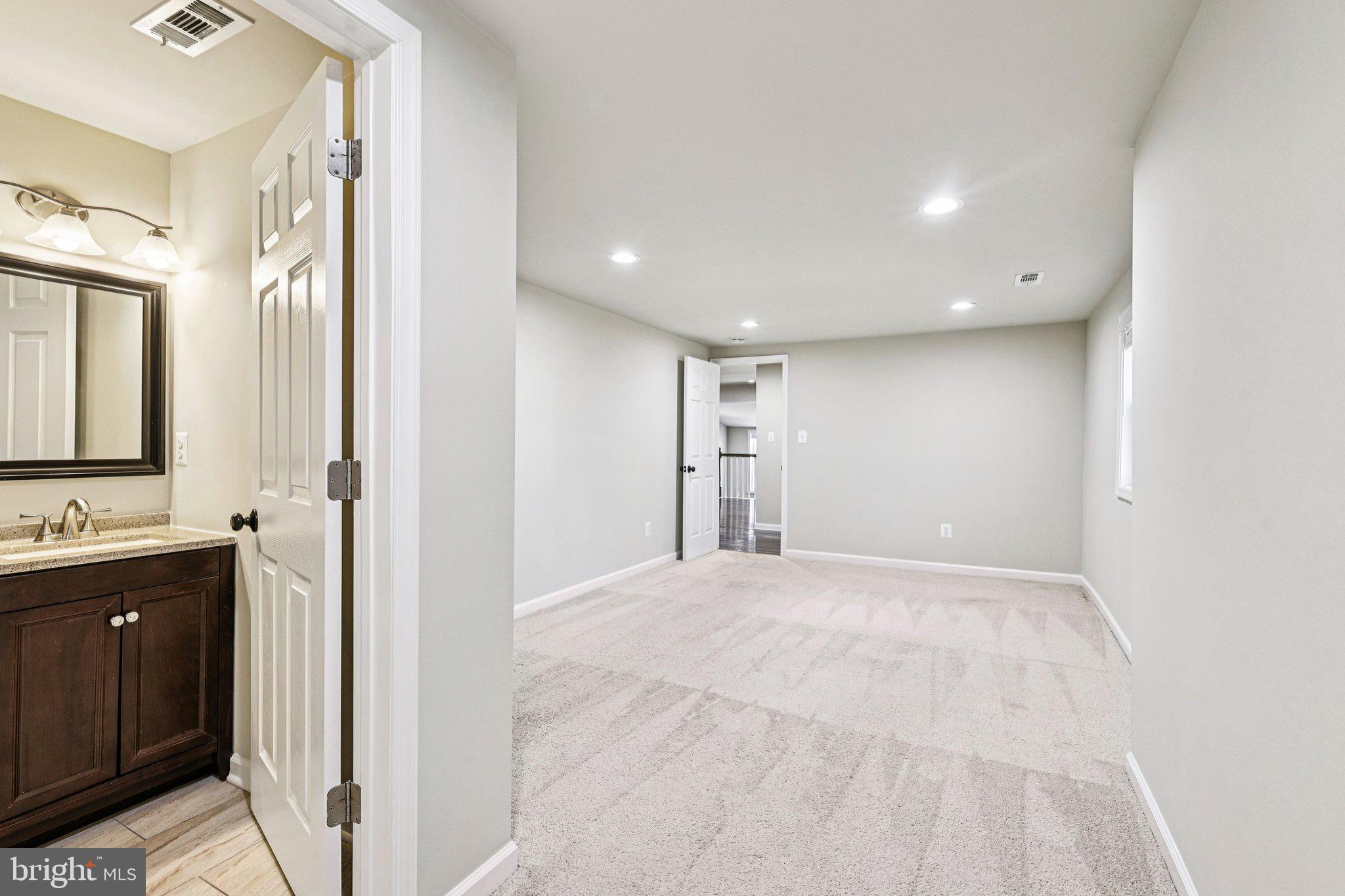 LAKE ARROWHEAD - Residential