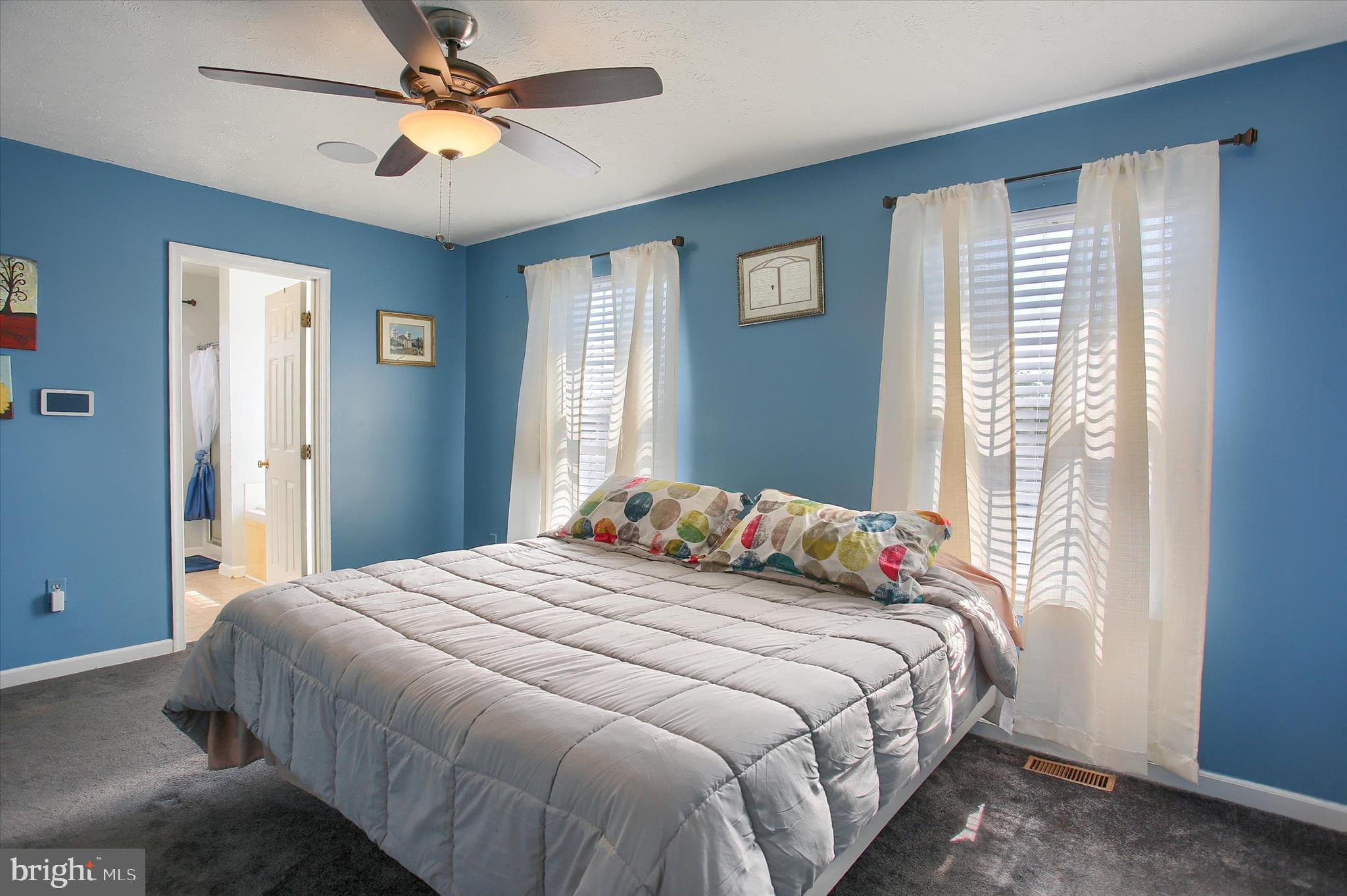 COUNTRY RIDGE - Residential