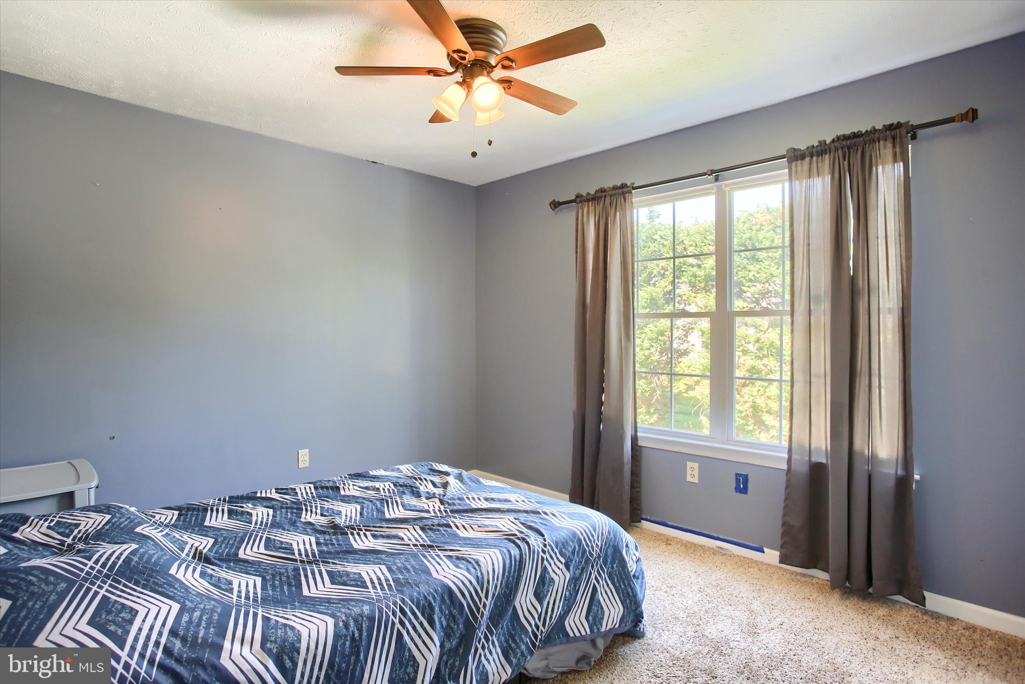 COUNTRY RIDGE - Residential