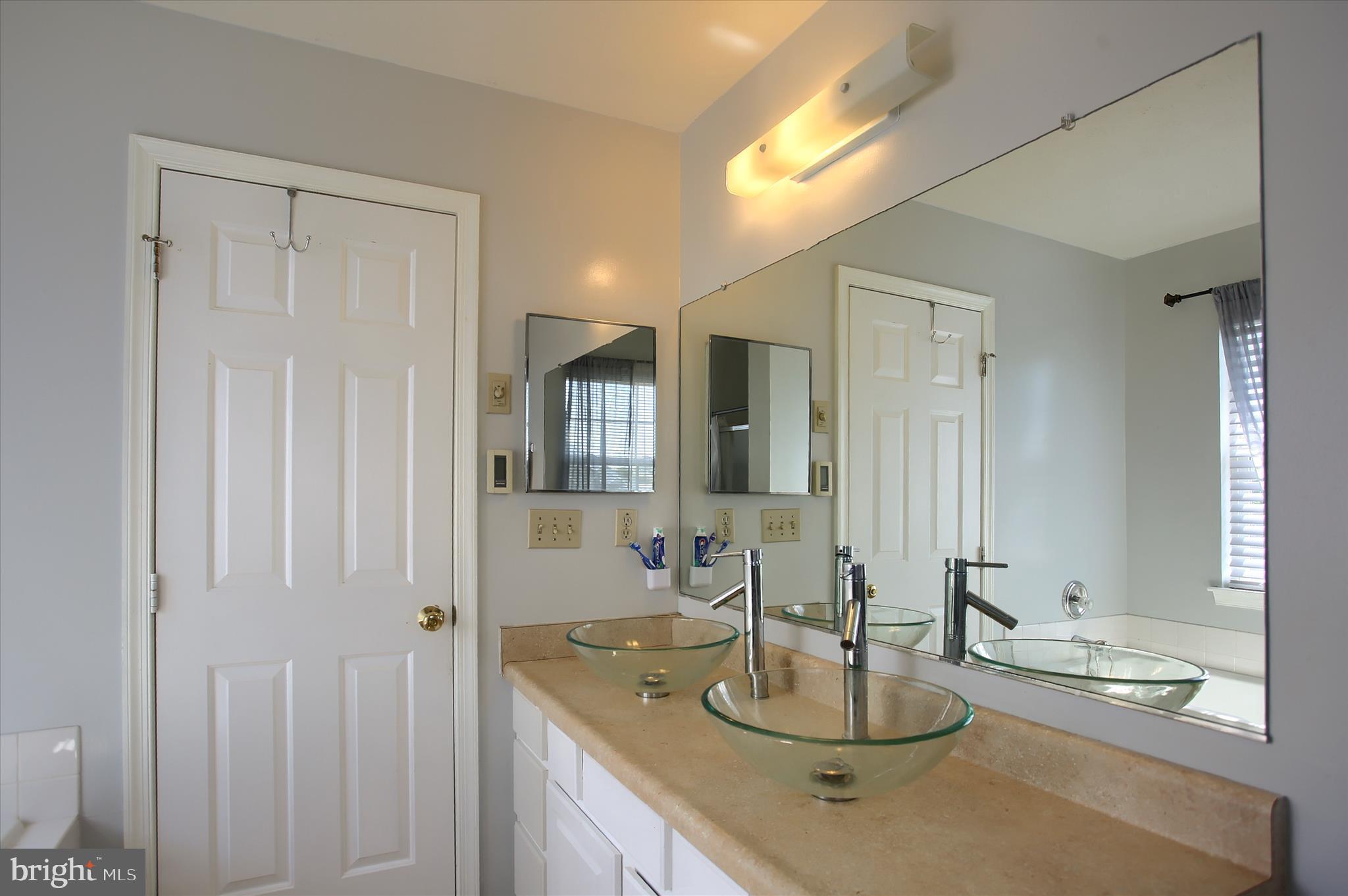 COUNTRY RIDGE - Residential