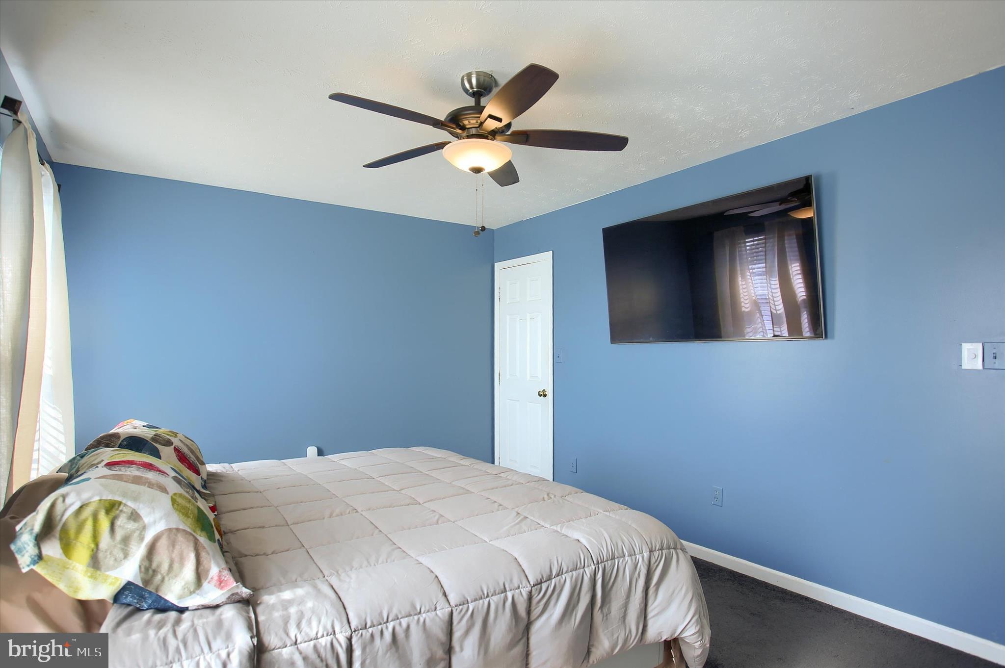 COUNTRY RIDGE - Residential