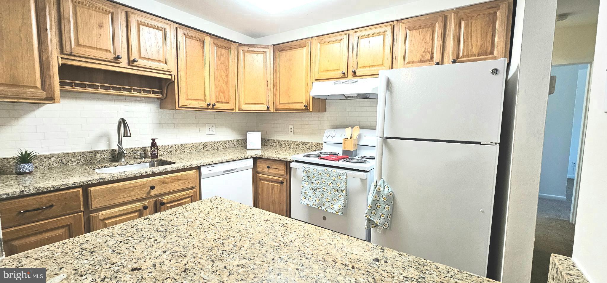 TREETOP - Residential