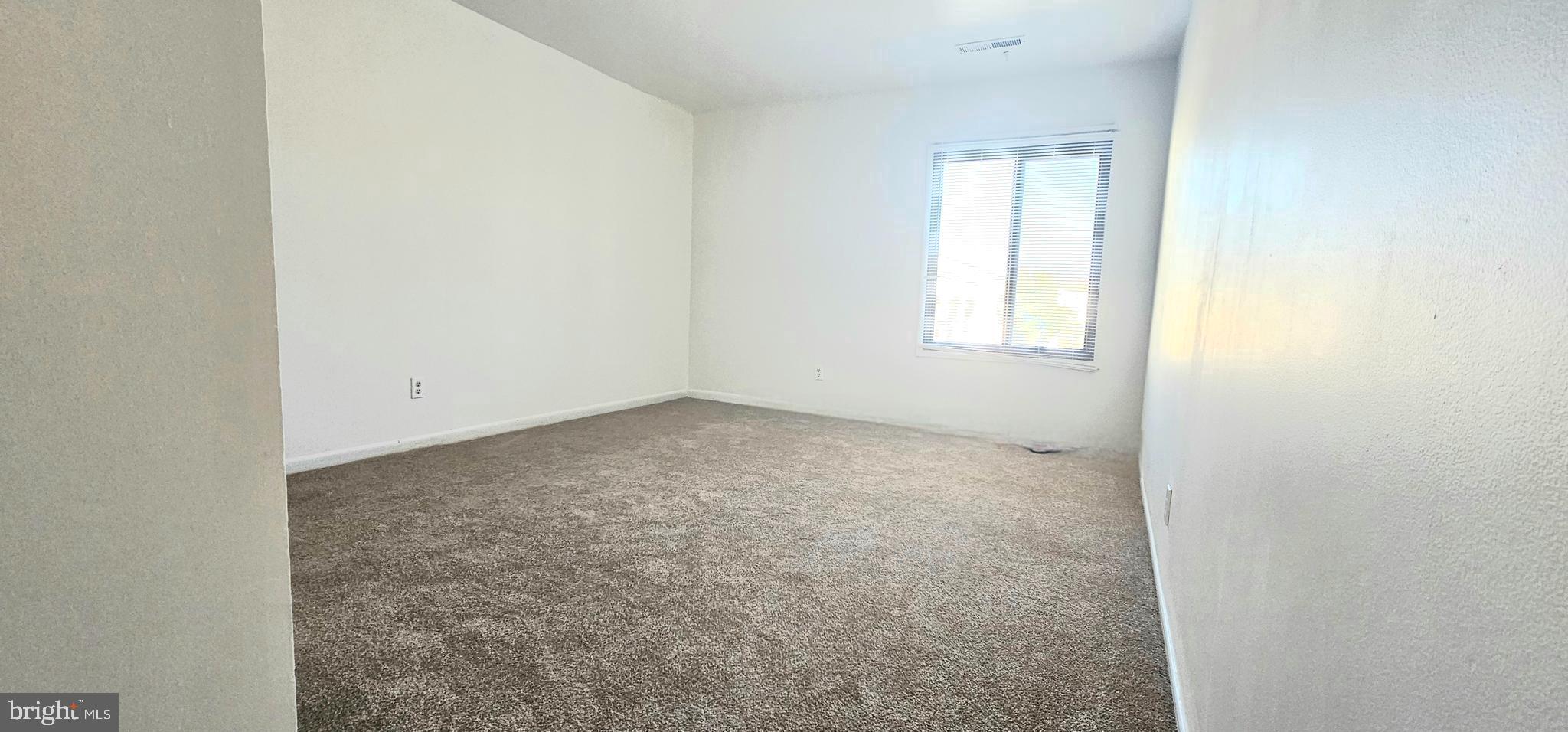 TREETOP - Residential