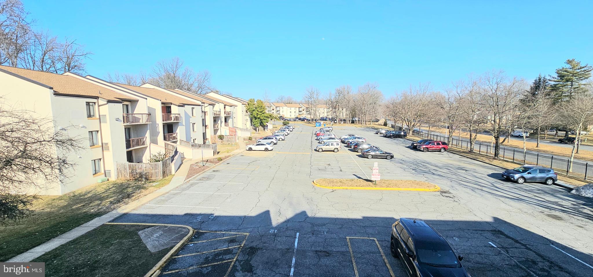 TREETOP - Residential