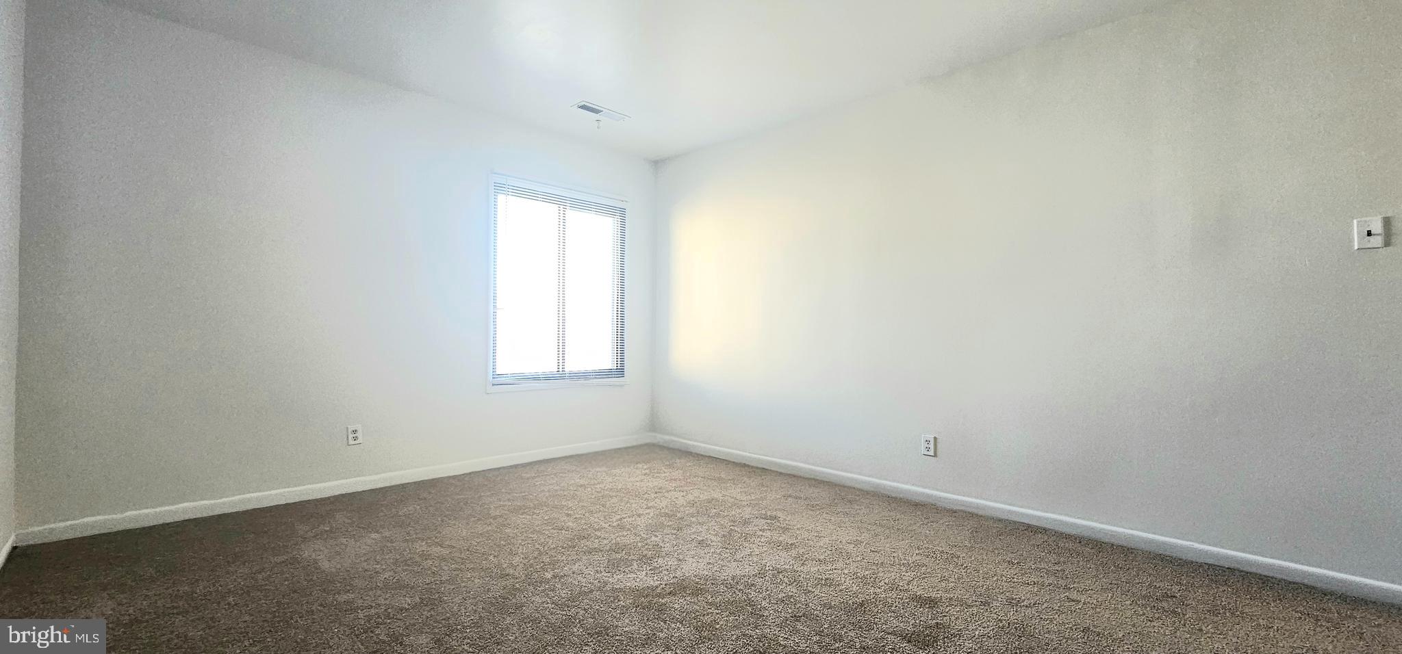 TREETOP - Residential