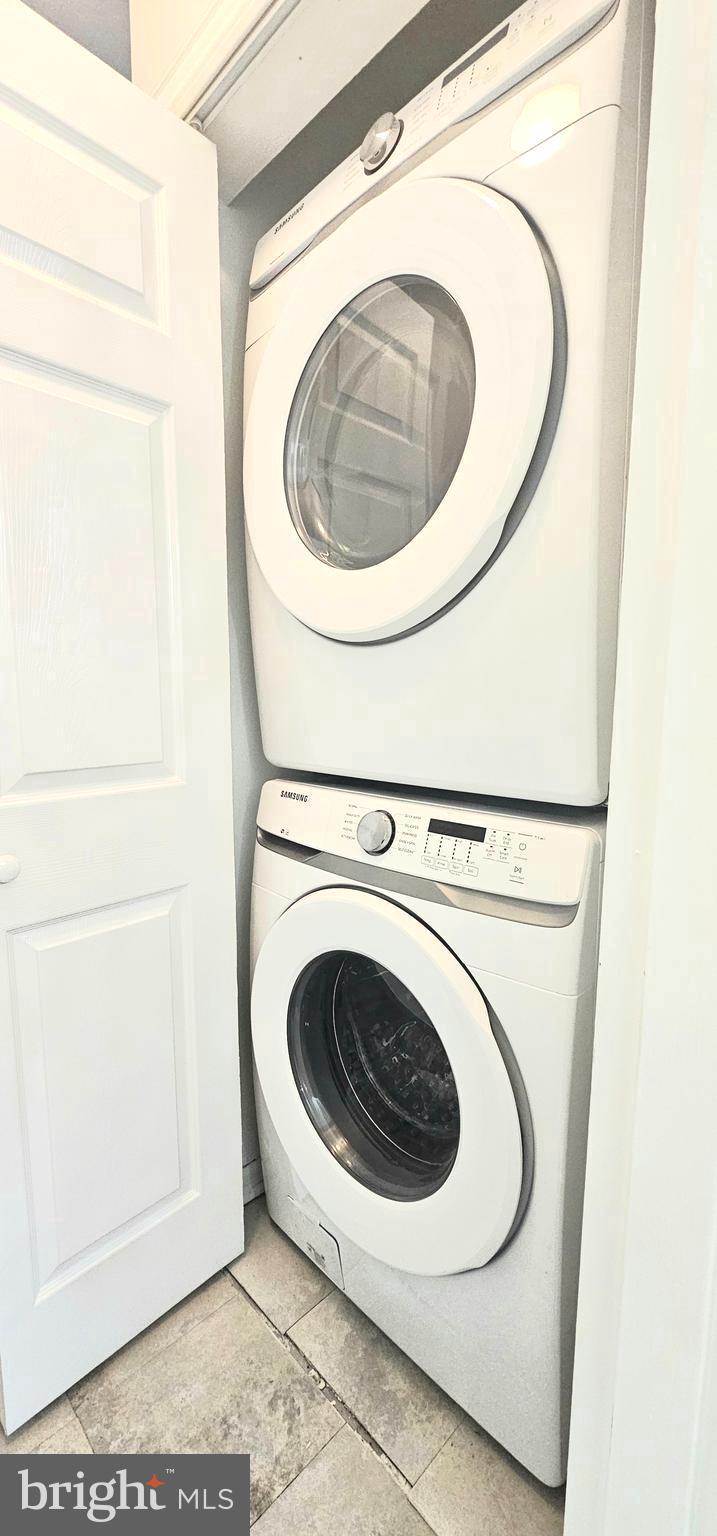 TREETOP - Residential