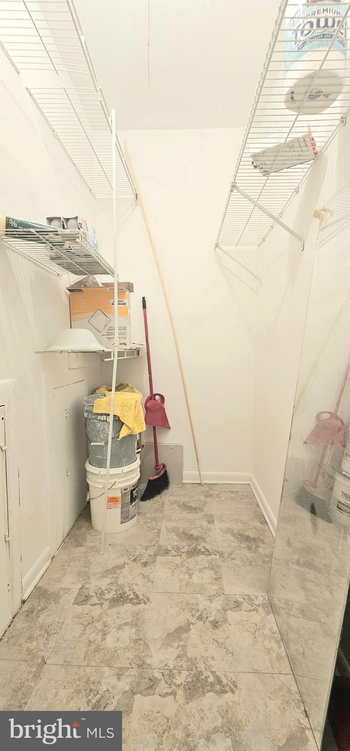 TREETOP - Residential