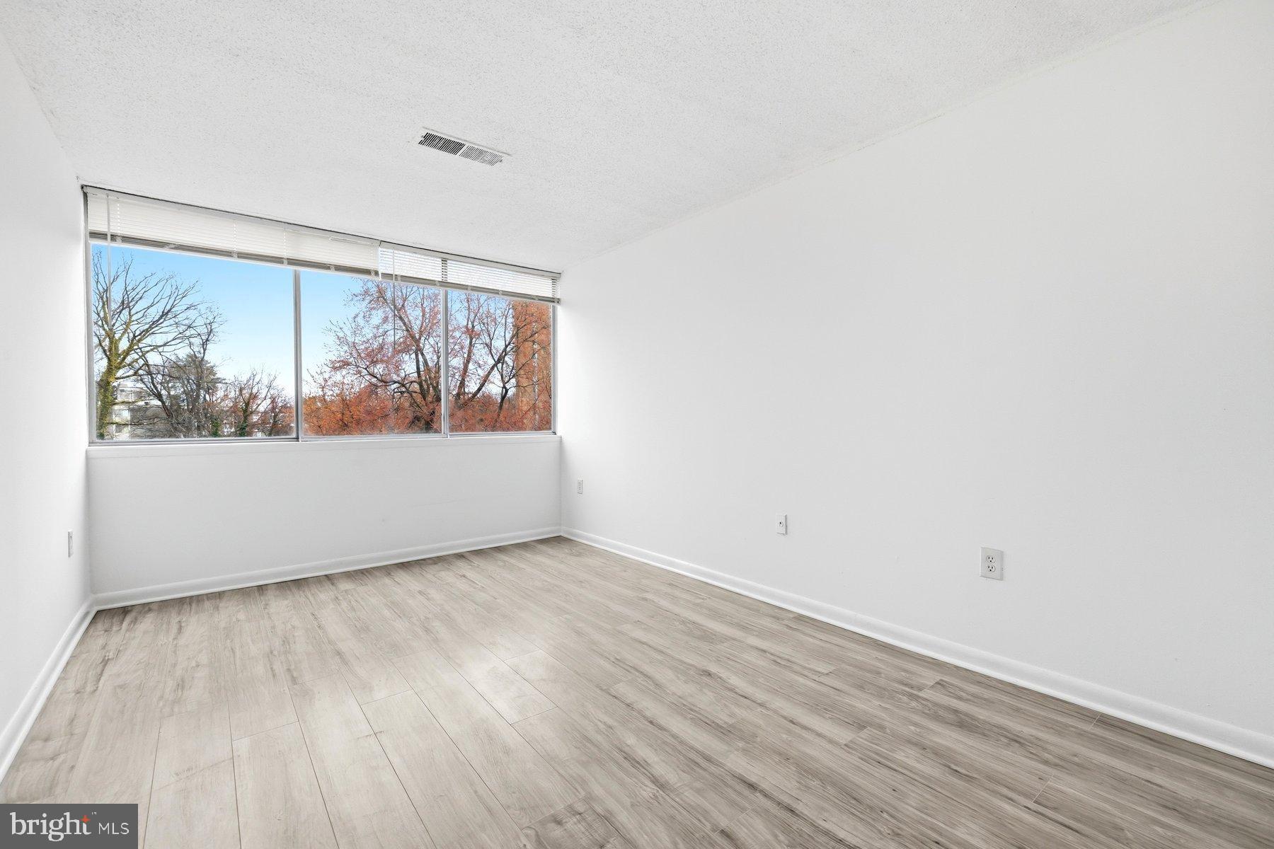 PRESIDENTIAL PARK - Residential