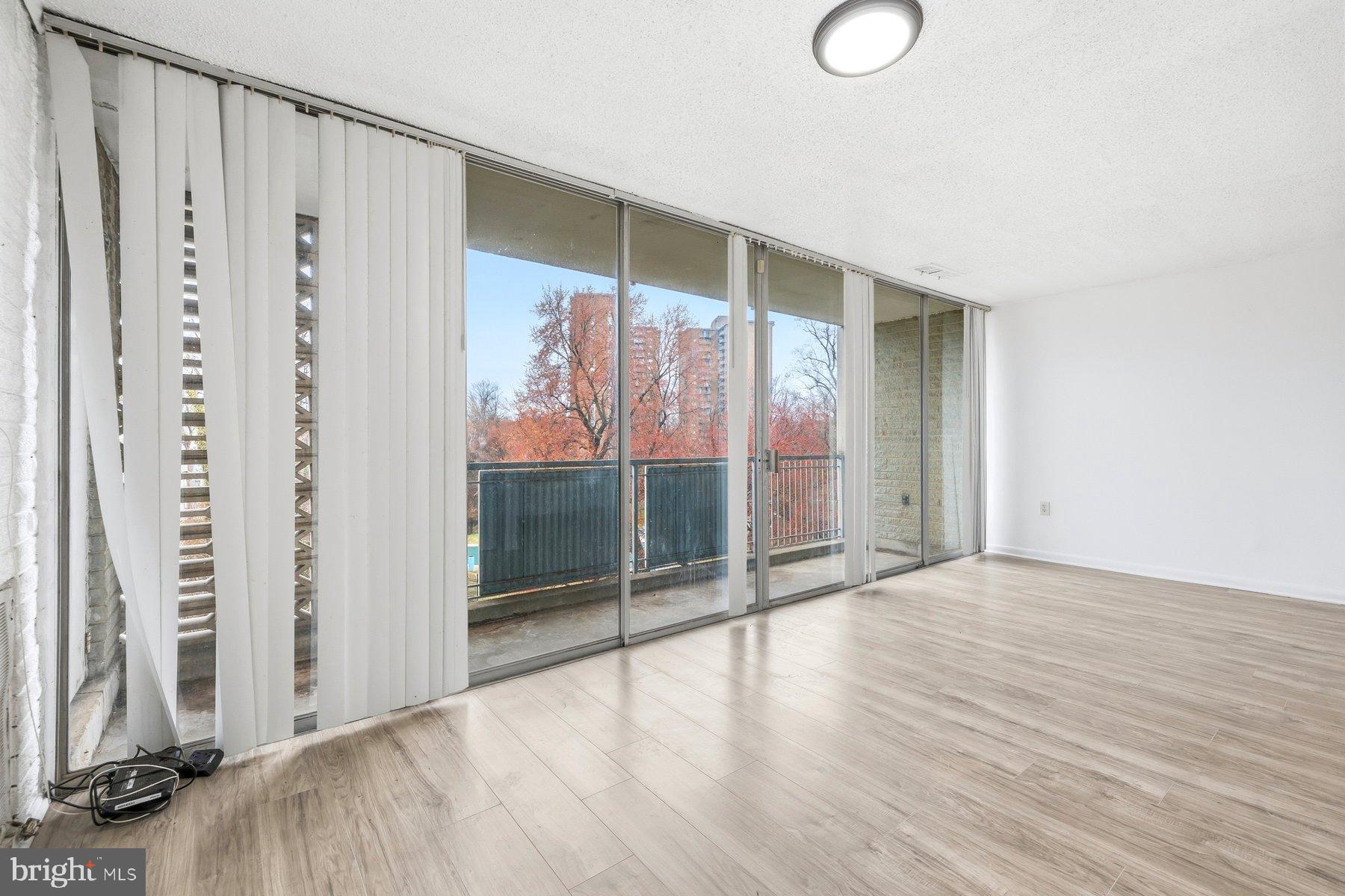 PRESIDENTIAL PARK - Residential