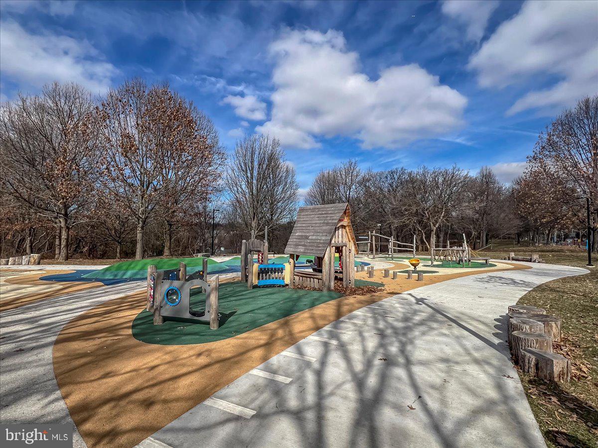 COBBS CREEK - Residential