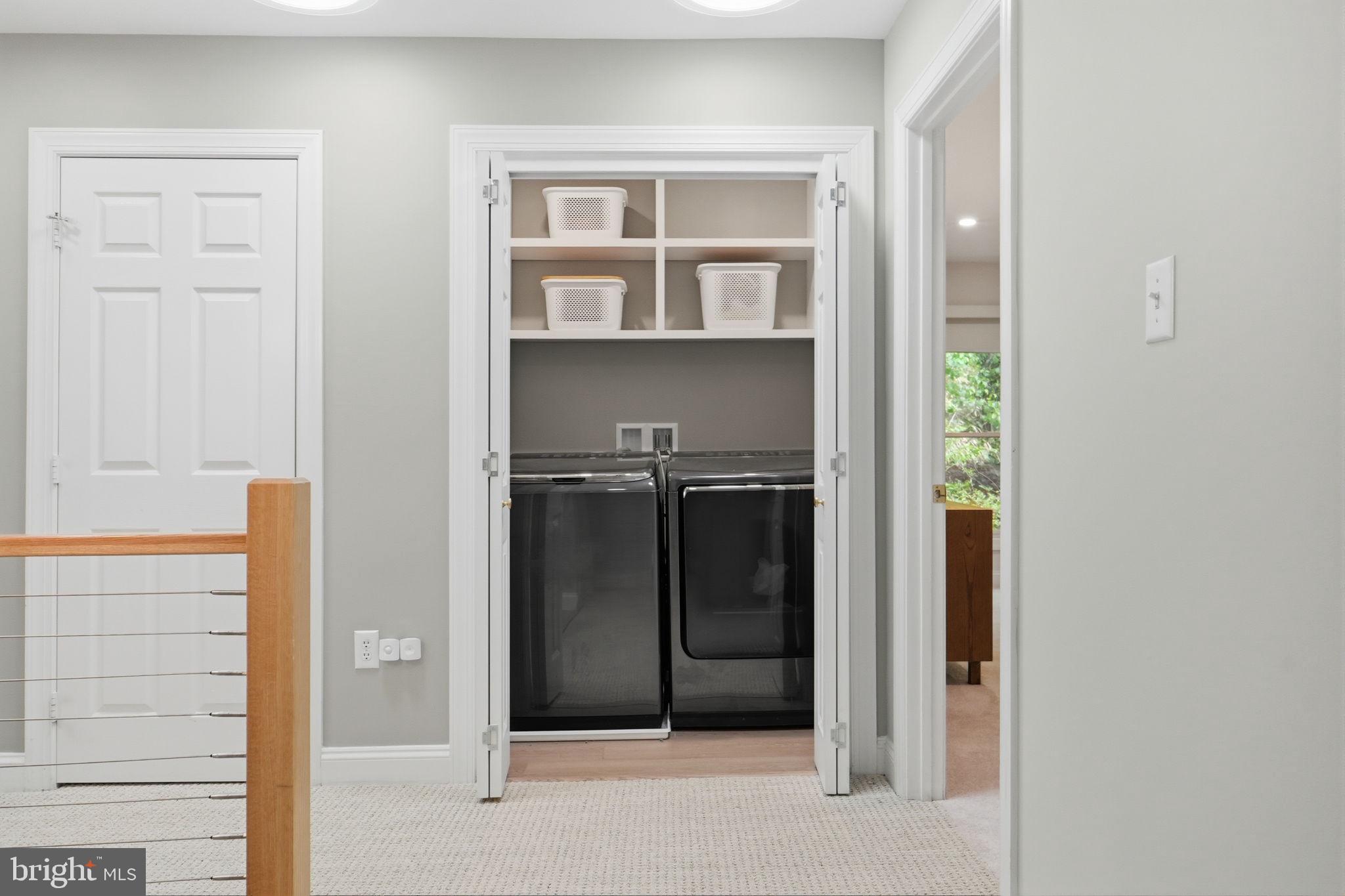 LORCOM GROVE - Residential