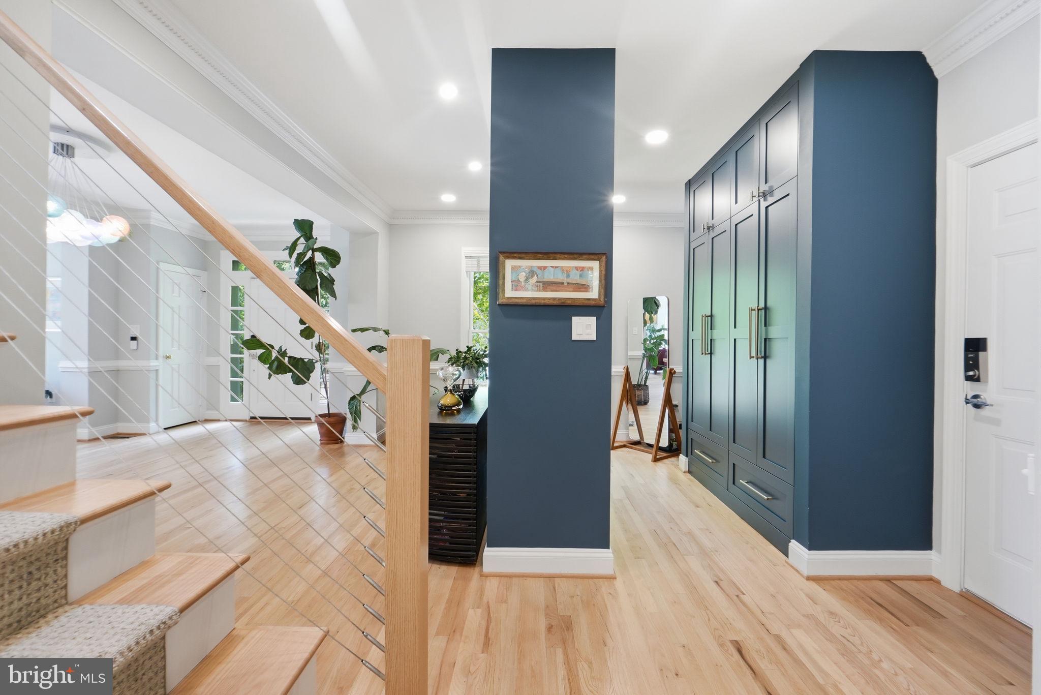 LORCOM GROVE - Residential